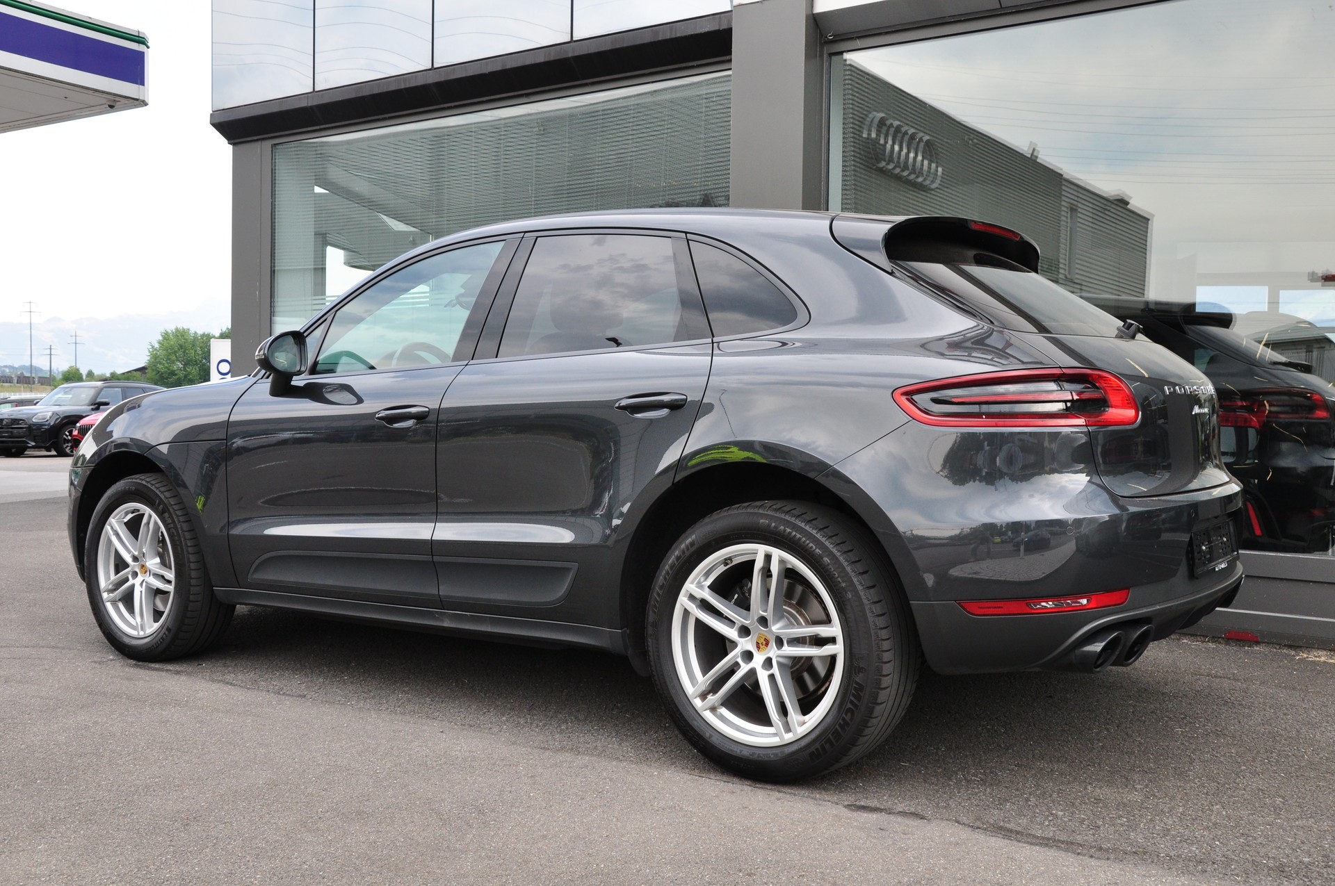 PORSCHE Macan PDK-image-5