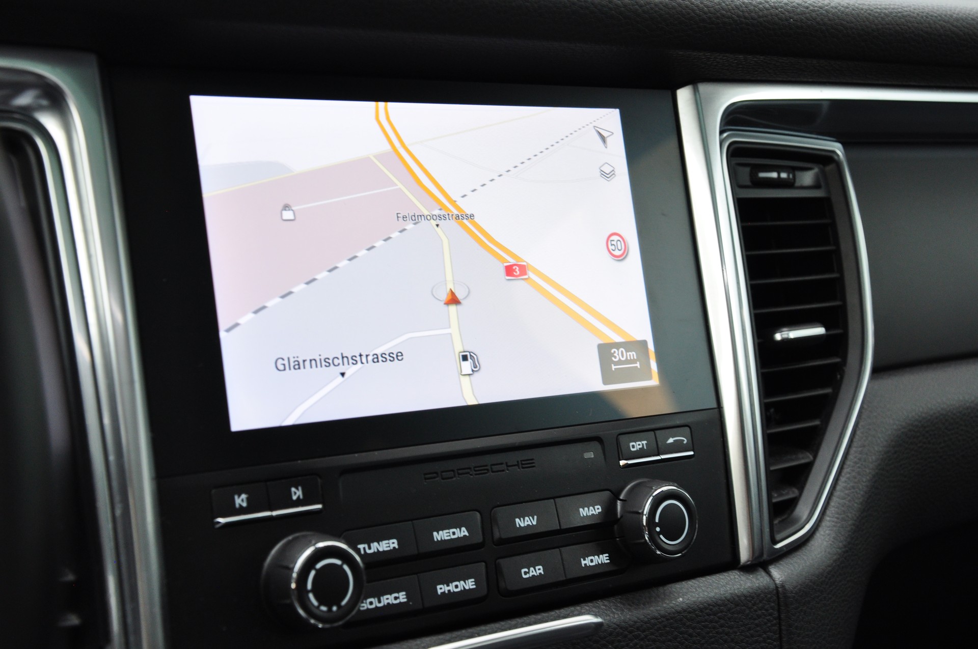 PORSCHE Macan PDK-image-22