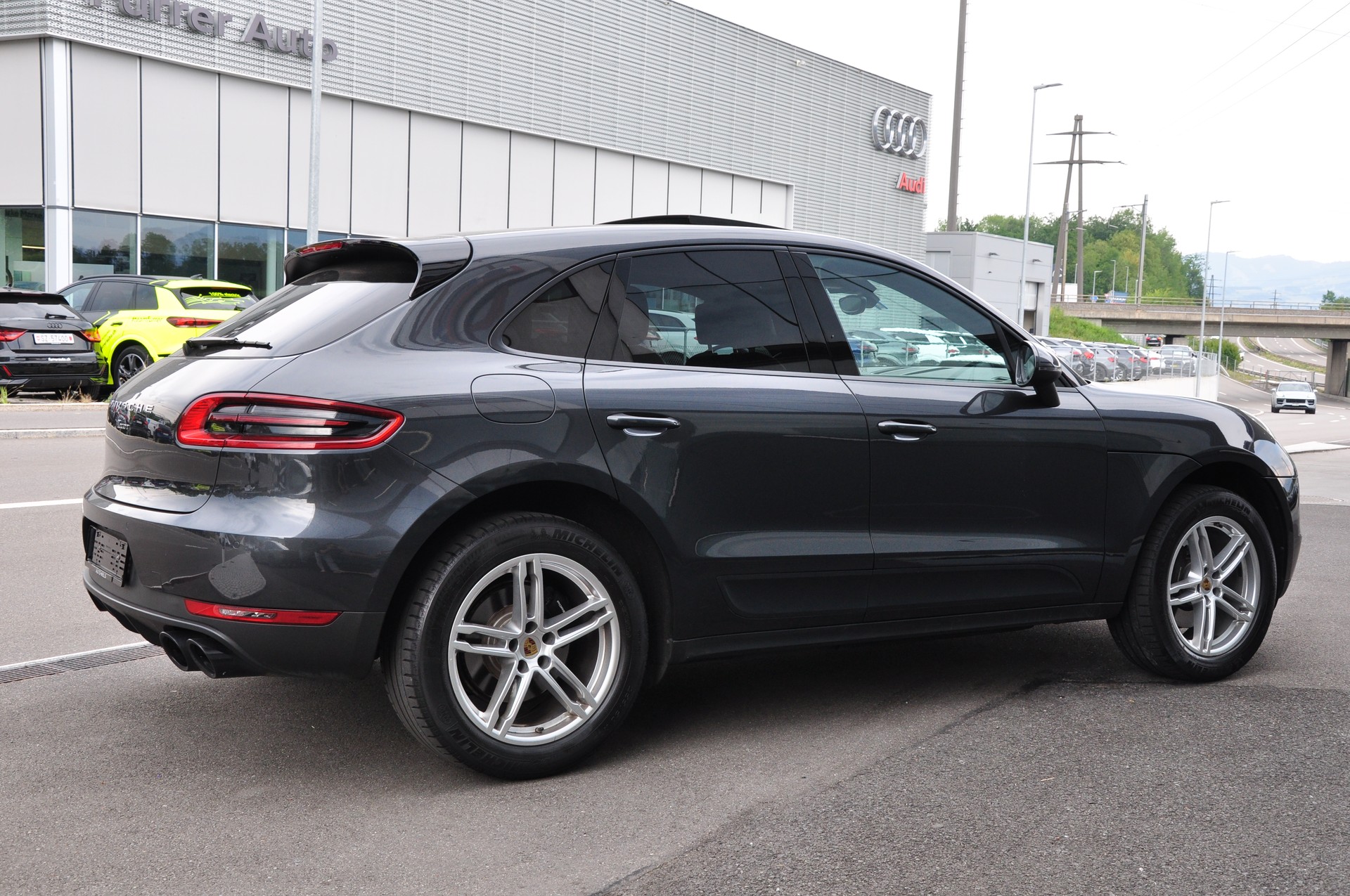 PORSCHE Macan PDK-image-8