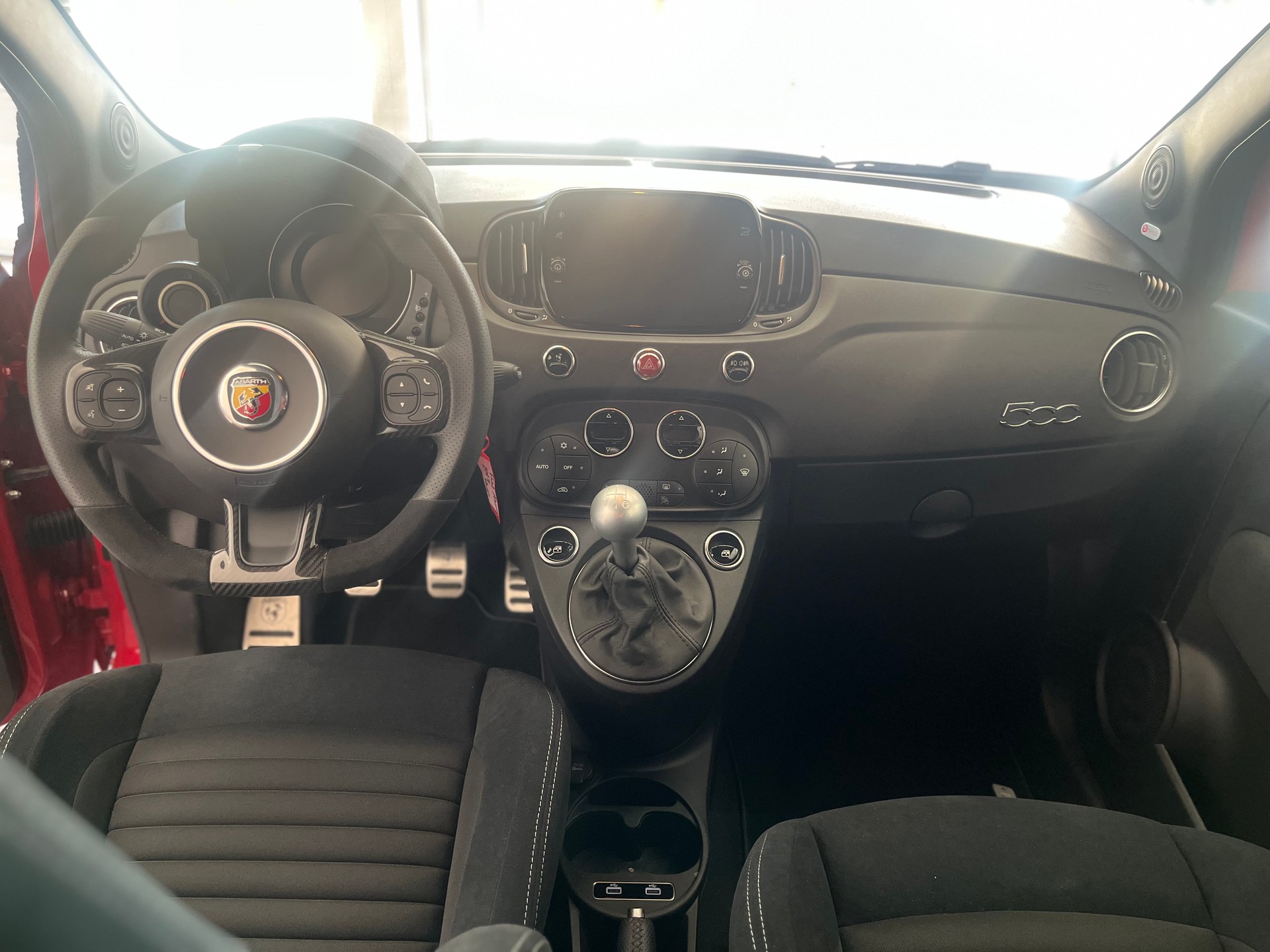 FIAT 695 1.4 16V Turbo Abarth Turismo-image-7