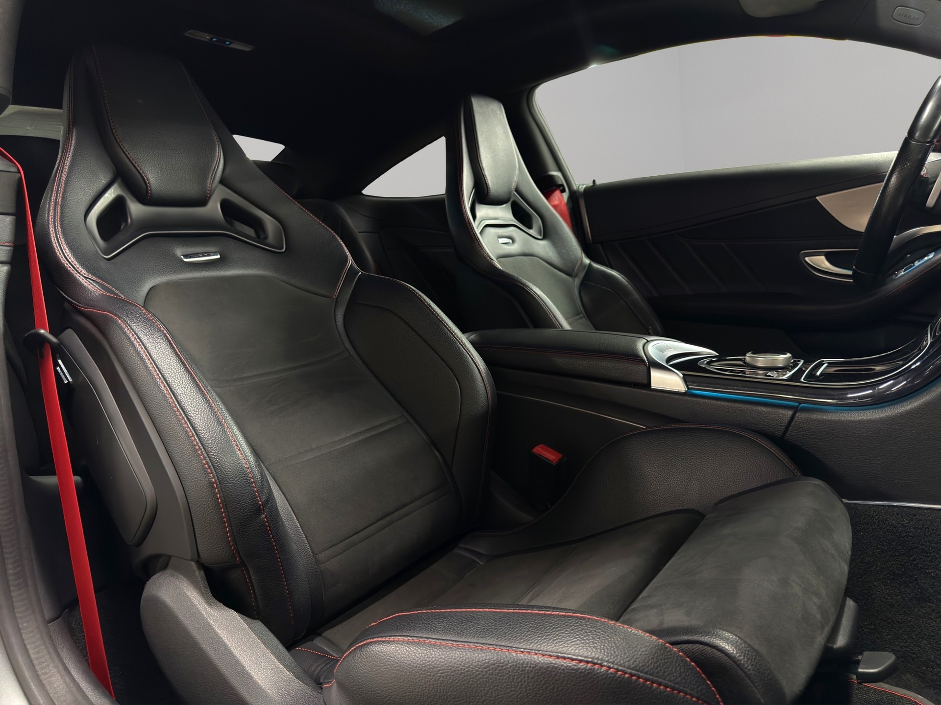 MERCEDES-BENZ C 43 AMG 4Matic 9G-tronic-image-13
