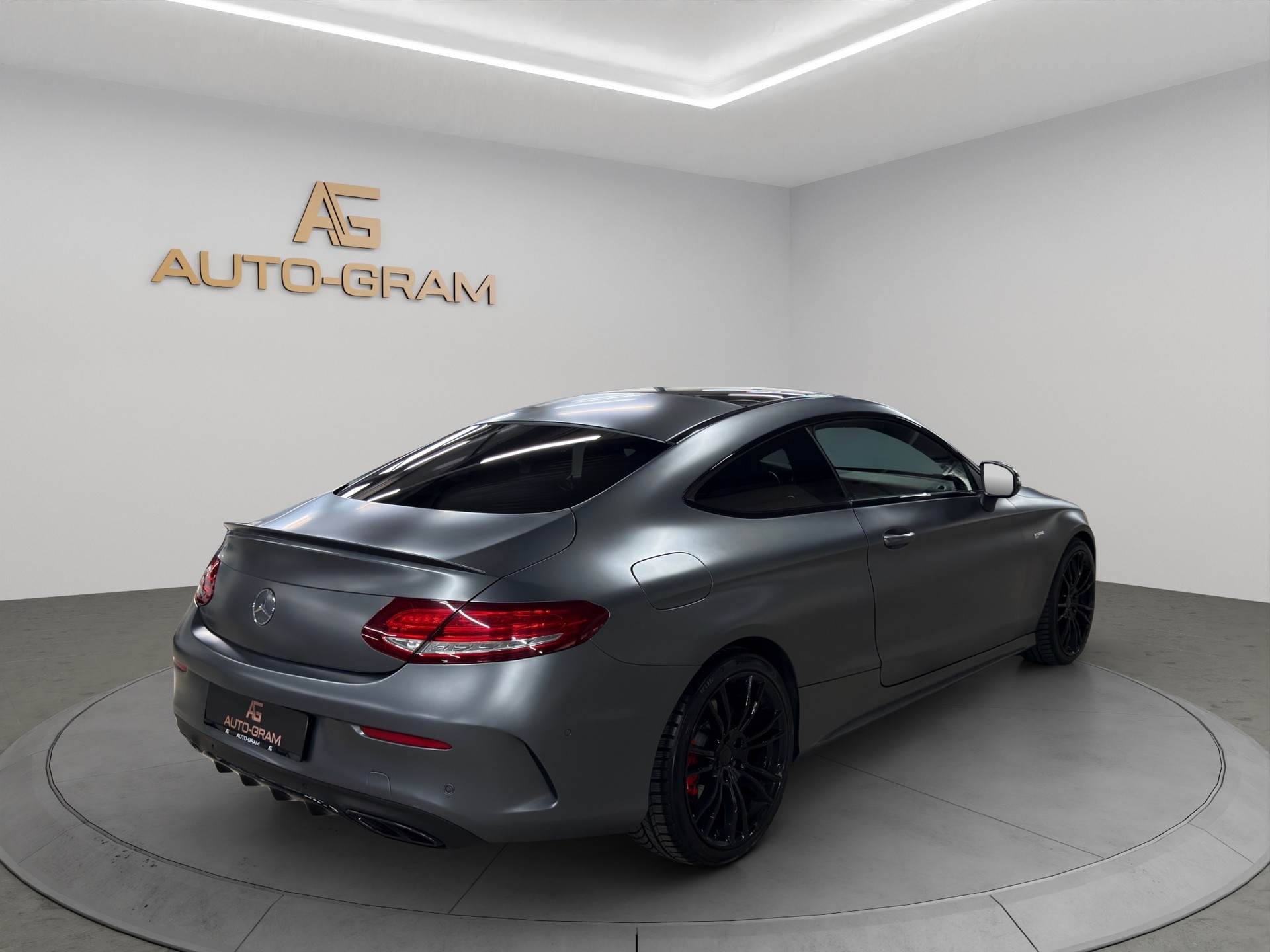 MERCEDES-BENZ C 43 AMG 4Matic 9G-tronic-image-4