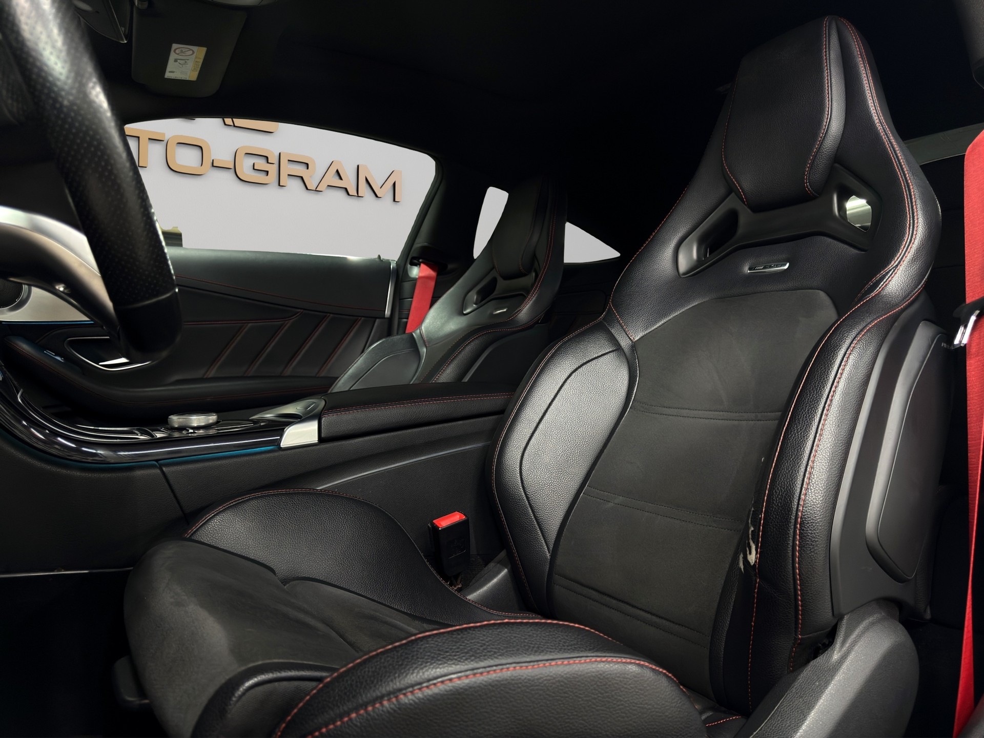 MERCEDES-BENZ C 43 AMG 4Matic 9G-tronic-image-12