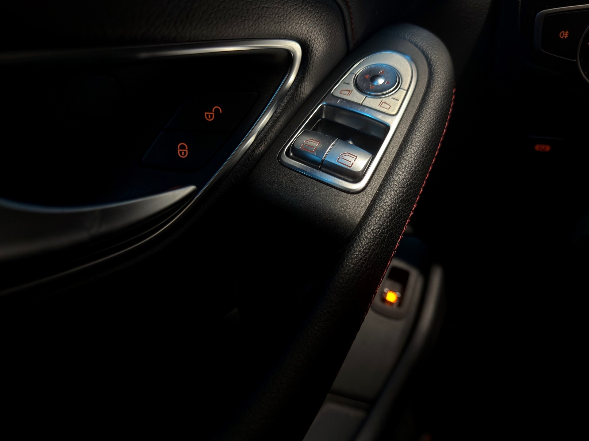 MERCEDES-BENZ C 43 AMG 4Matic 9G-tronic-image-19