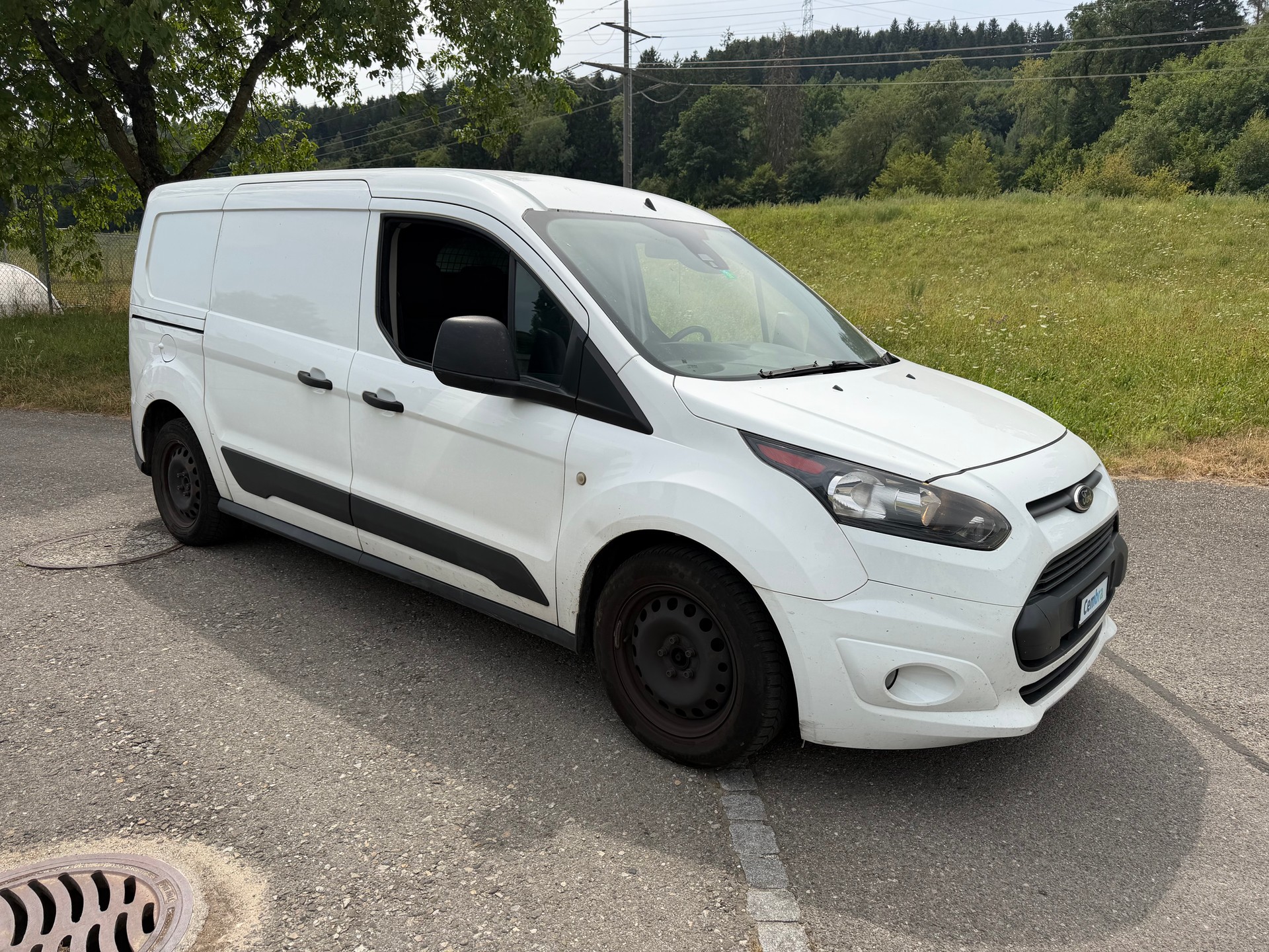 FORD TRANSIT C0NNECT VAN T210 1.0 ECOBOOST . LÄUFT GUT !! MIT KLIMA + NAVI +AHK...PREIS NETTO 3`900.--showroom-element-1