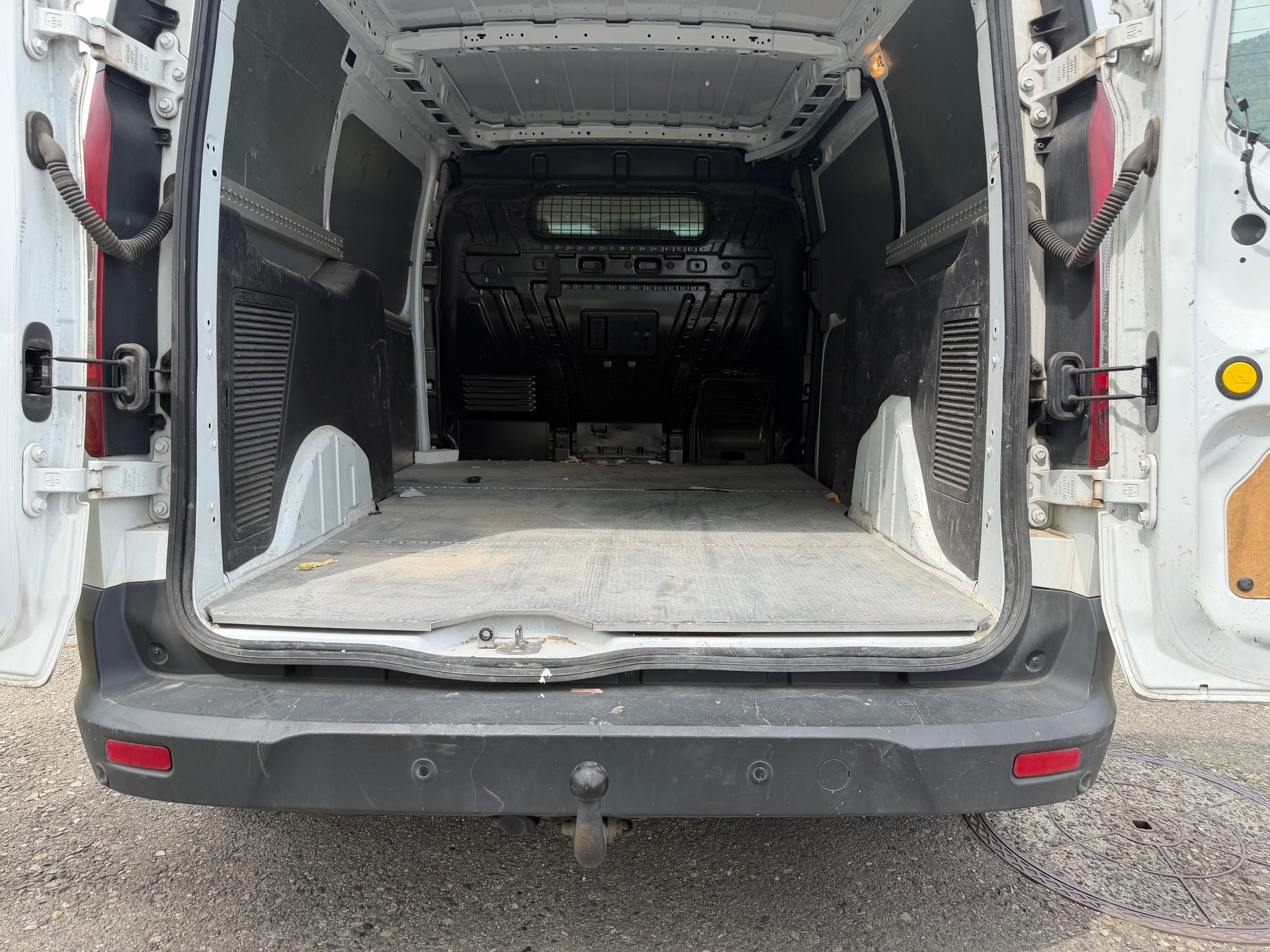 FORD TRANSIT C0NNECT VAN T210 1.0 ECOBOOST . LÄUFT GUT !! MIT KLIMA + NAVI +AHK...PREIS NETTO 3`900.--image-28