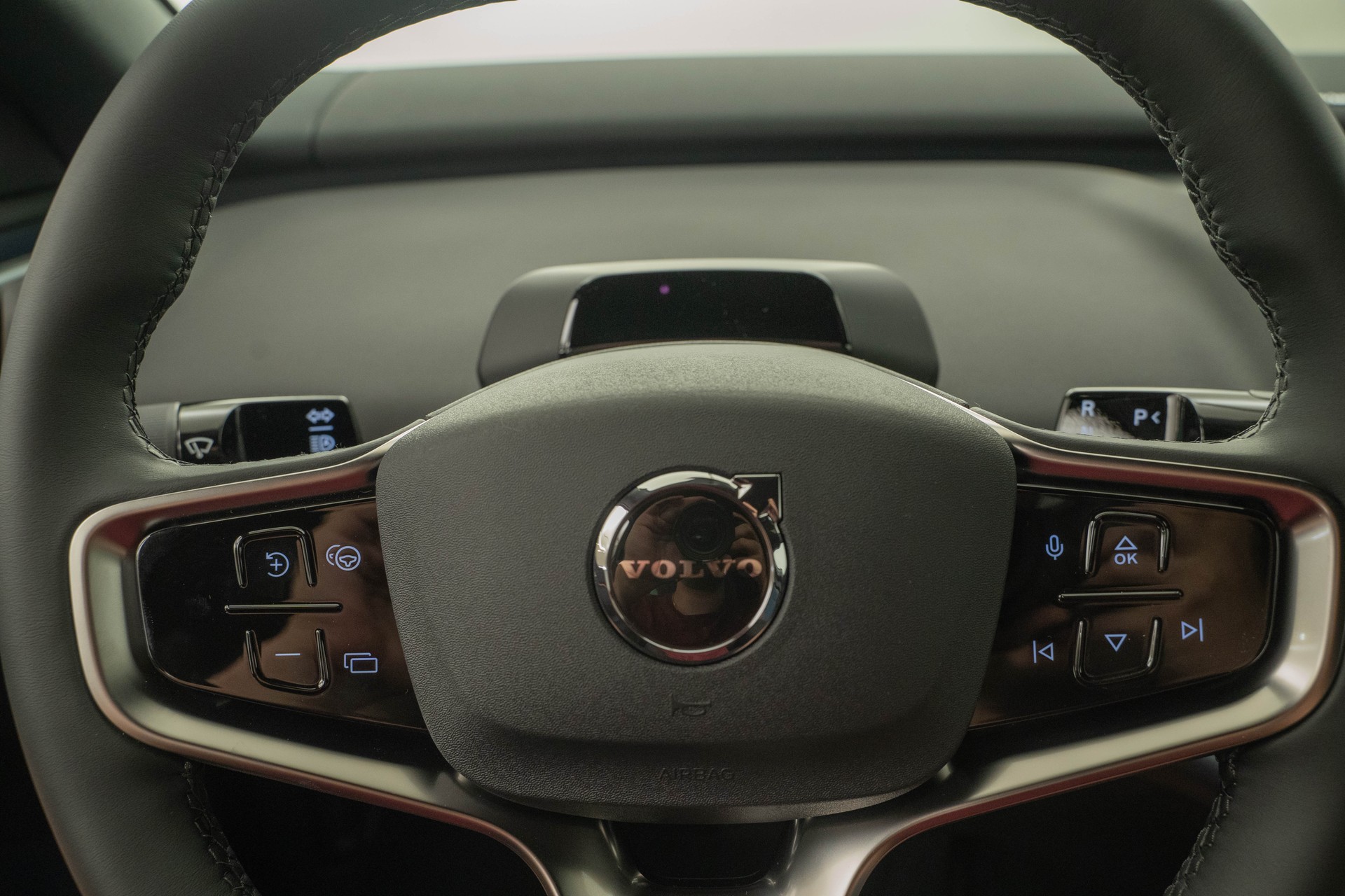 VOLVO EX30 E60 Twin Plus Performance AWD-image-10