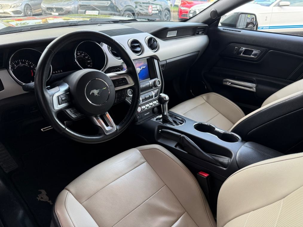 FORD Mustang Fastback 2.3 Automat-showroom-element-3