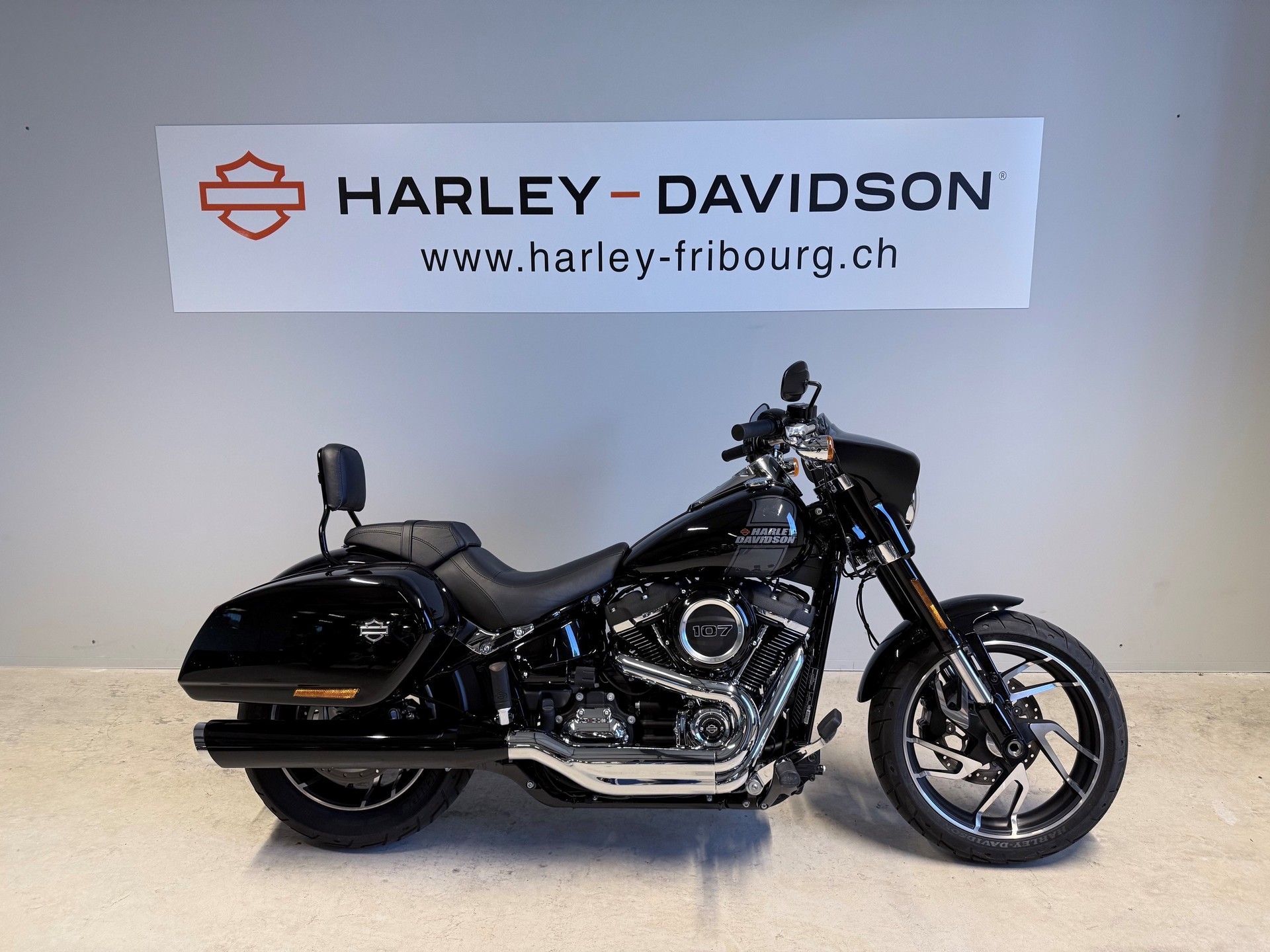 HARLEY-DAVIDSON FLSB Sport Glide 107-image-0