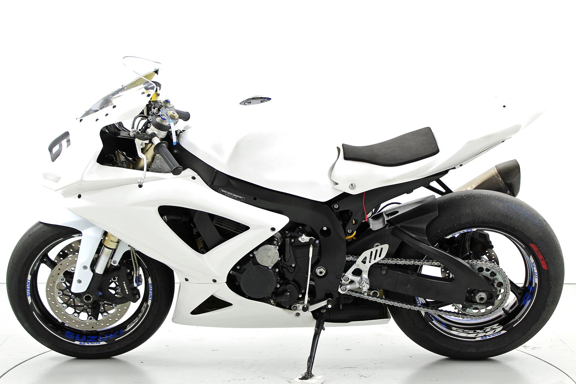SUZUKI GSX-R 600 Racing-image-4