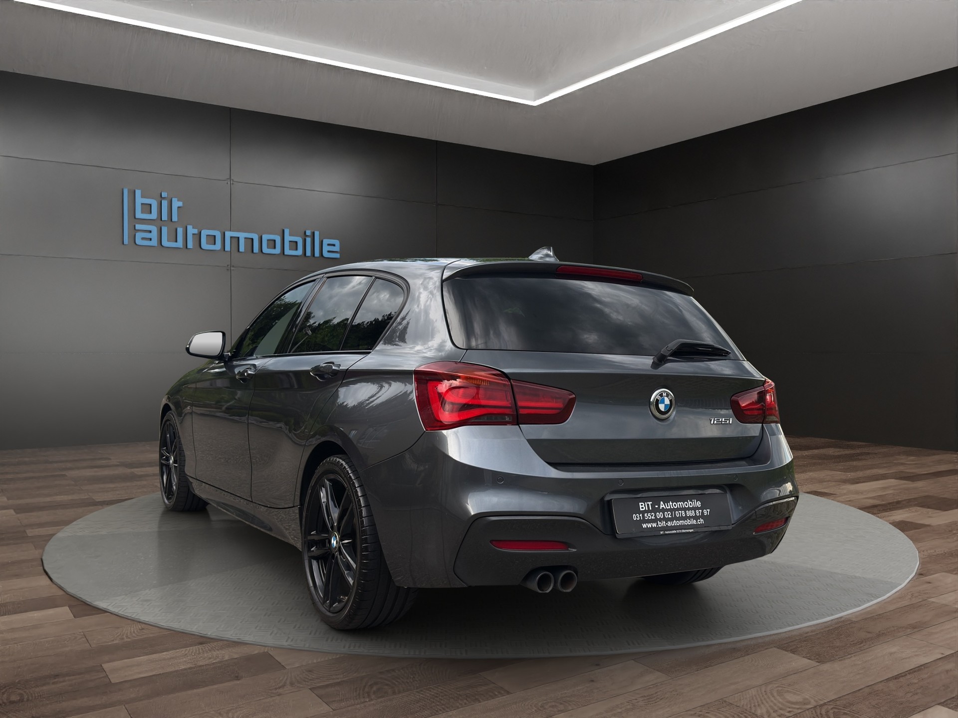 BMW 125i Edition M Sport Steptronic-image-4