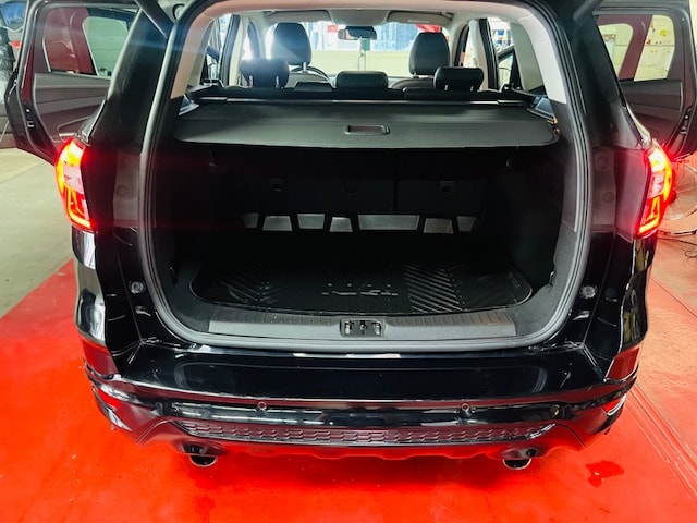 FORD Kuga 1.5 SCTi Vignale 4WD Automatic-image-15
