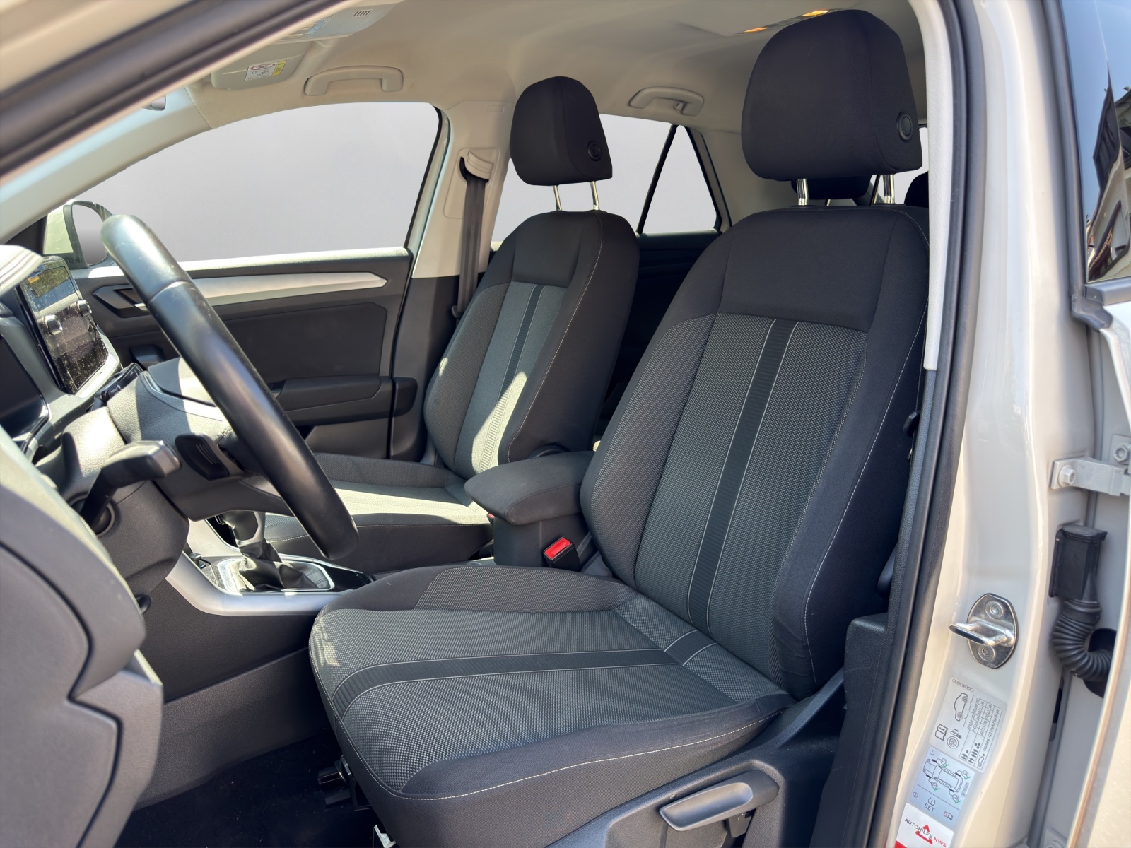 VW T-Roc 1.5 TSI EVO Life DSG-image-9