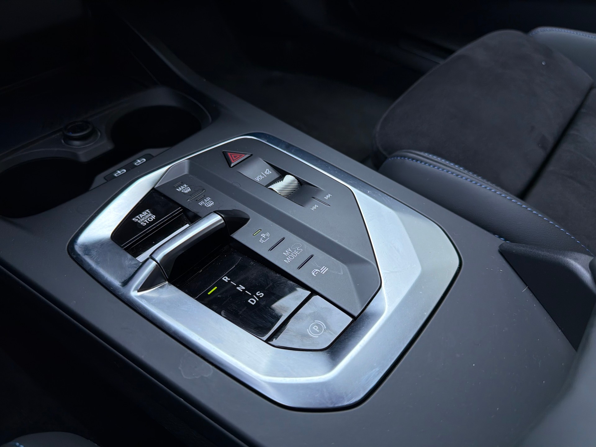 BMW 118d M Sport Pro Steptronic-image-25