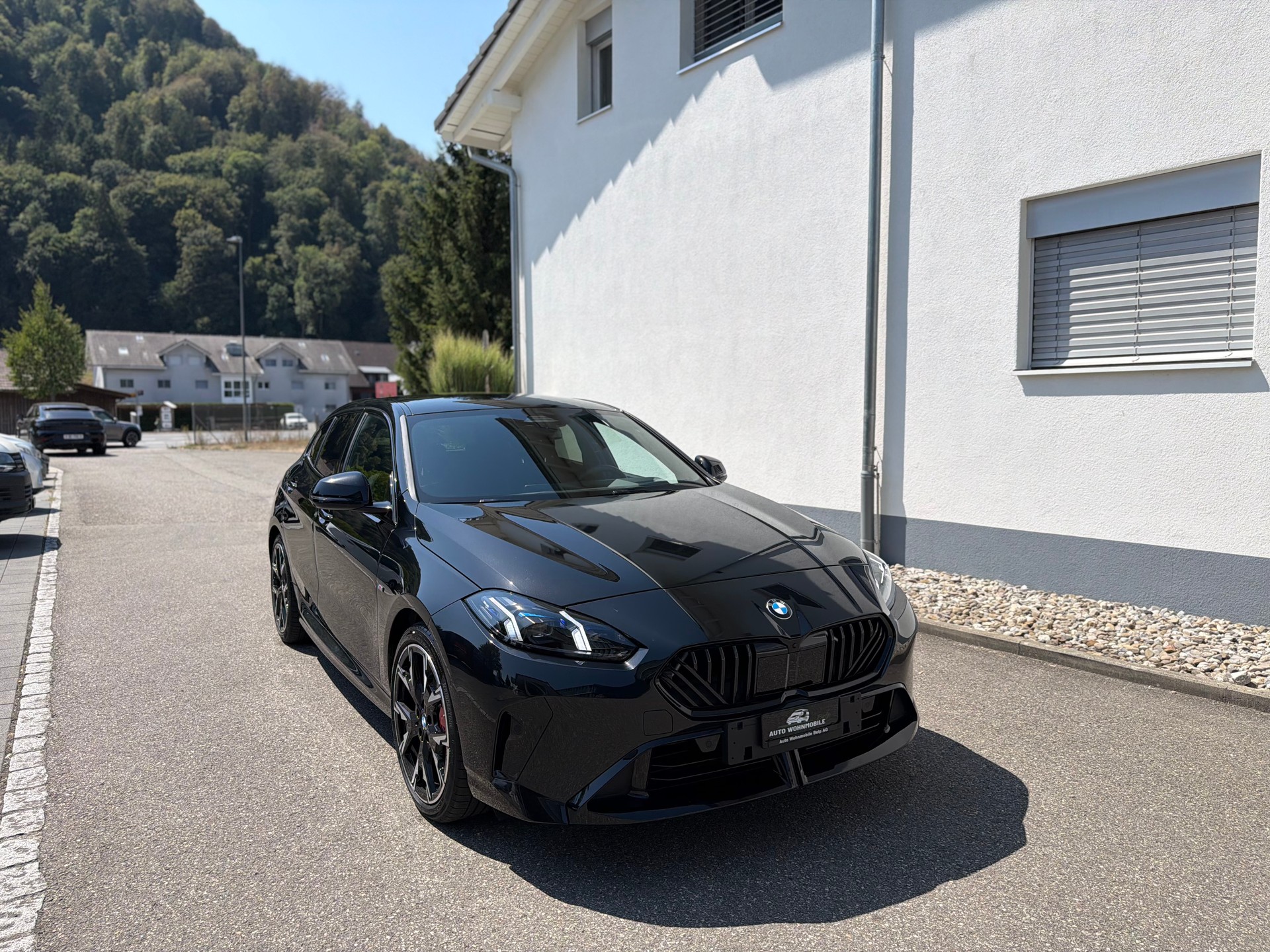 BMW 118d M Sport Pro Steptronic-showroom-element-1