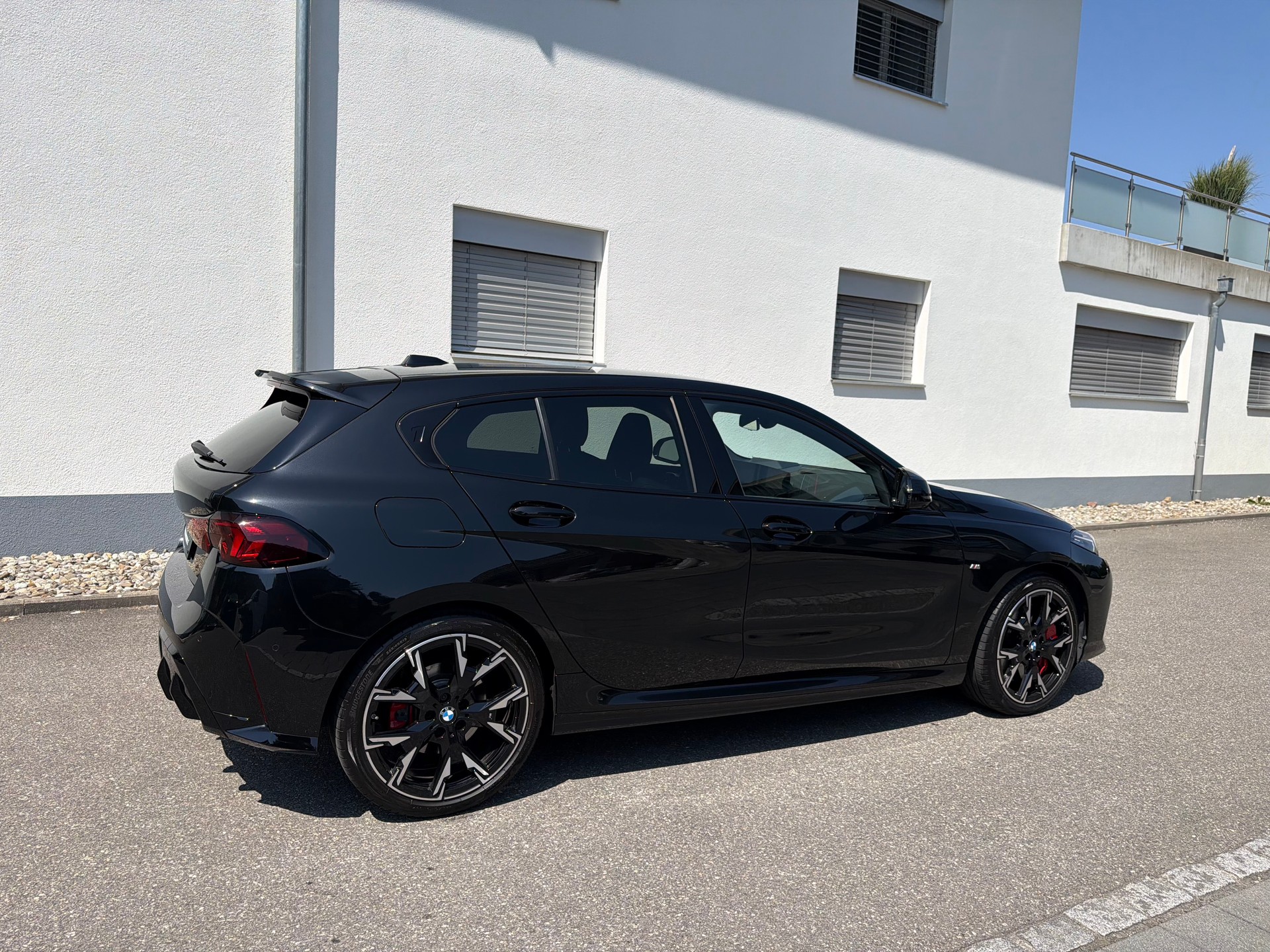BMW 118d M Sport Pro Steptronic-image-5