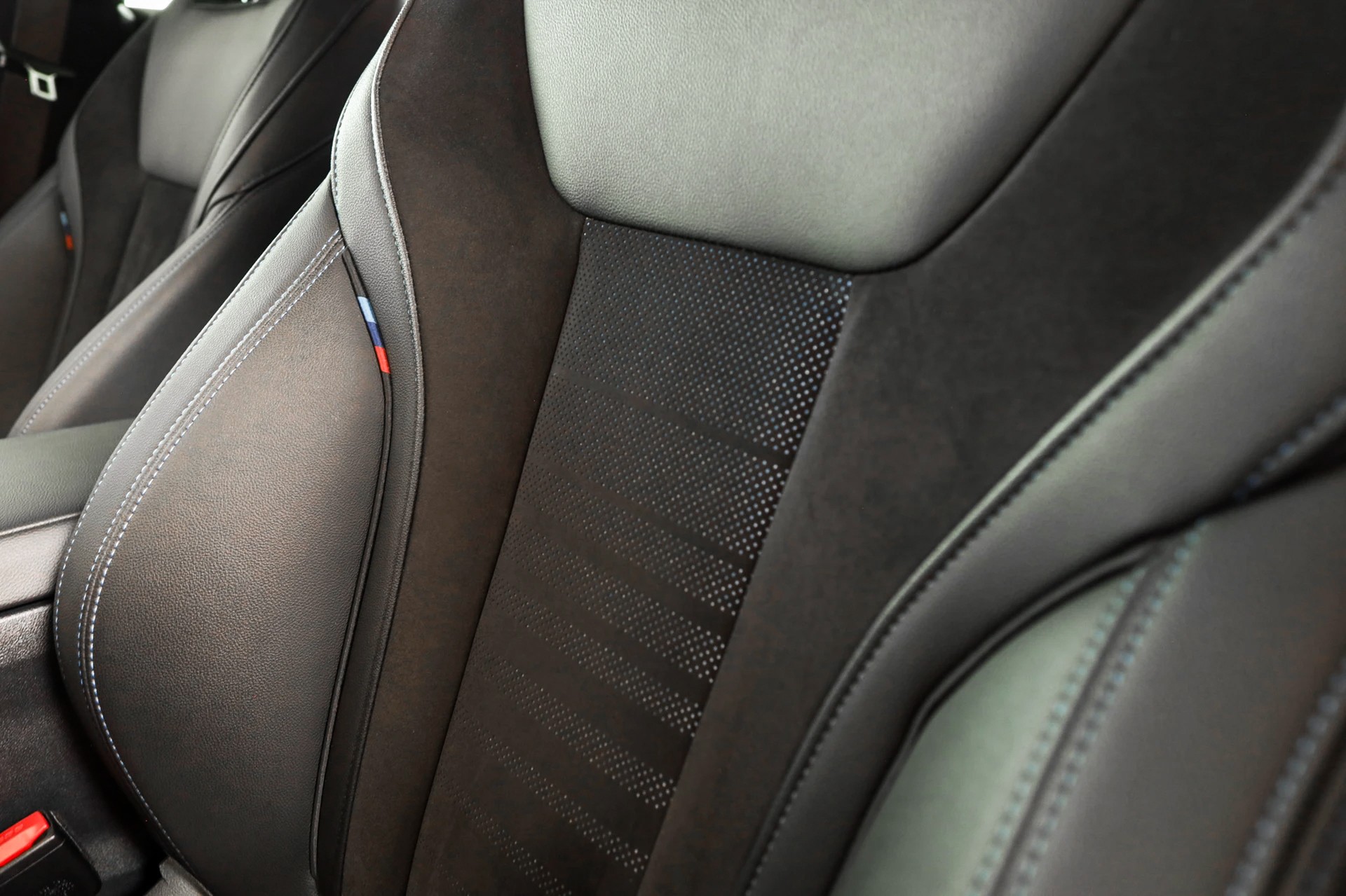 BMW i4 M50-image-12
