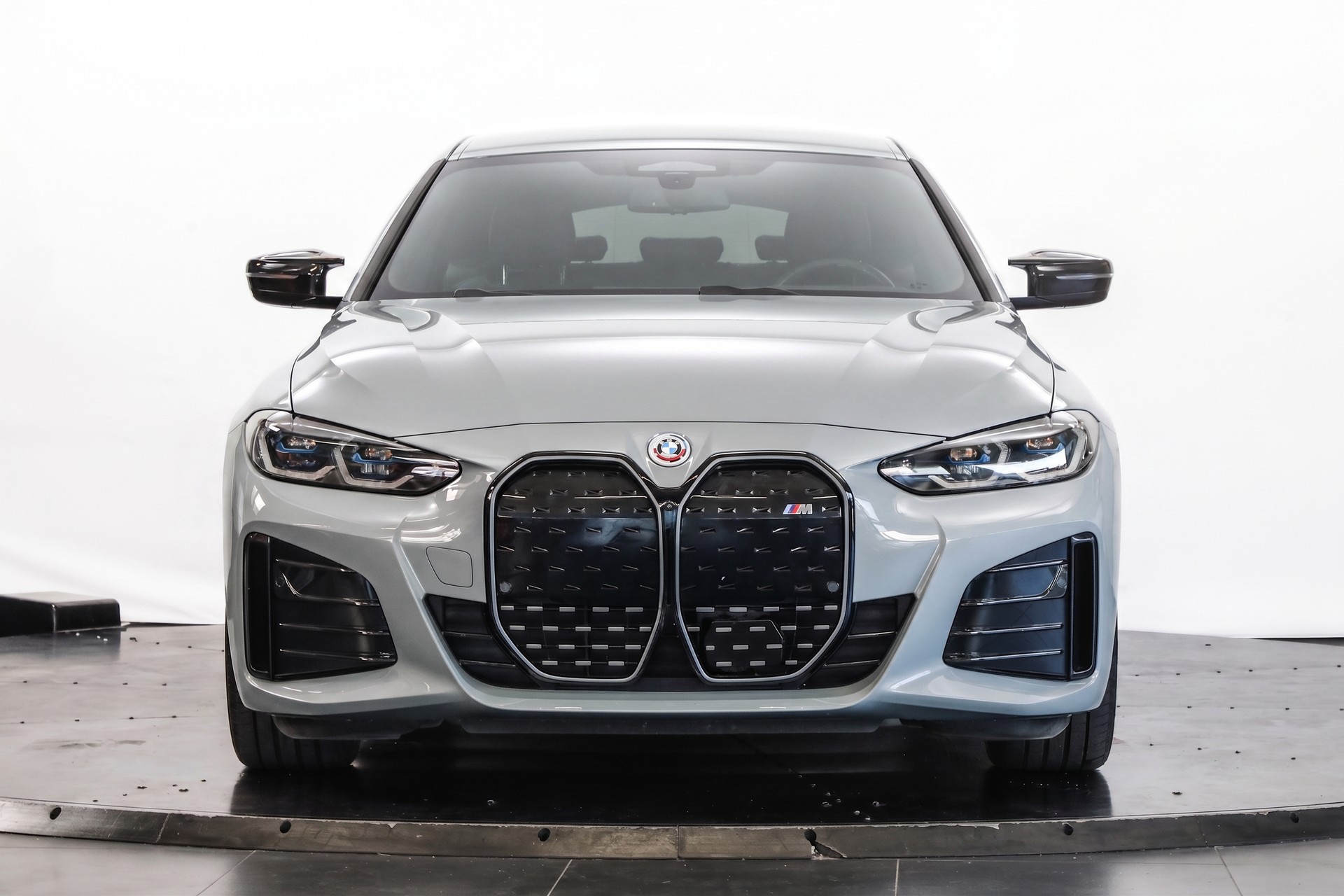 BMW i4 M50-showroom-element-1