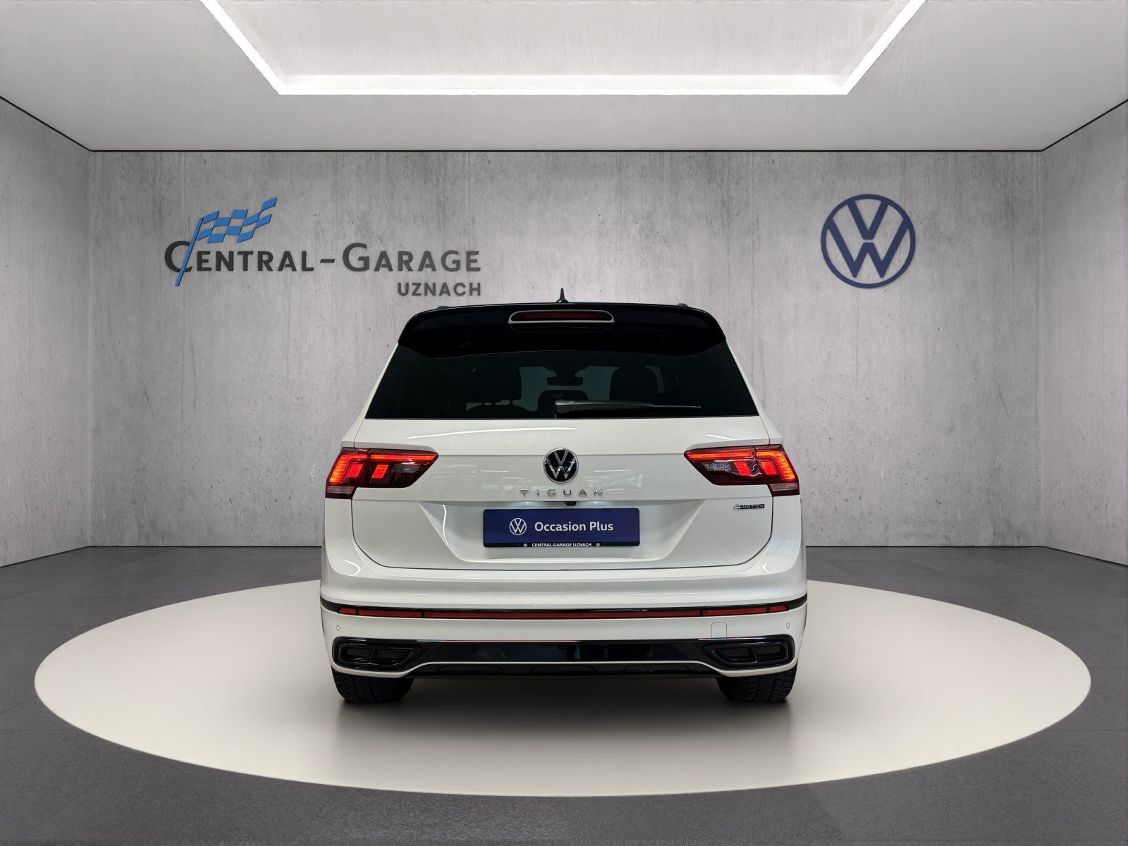VW Tiguan 2.0TSI R-Line 4Motion DSG-showroom-element-3
