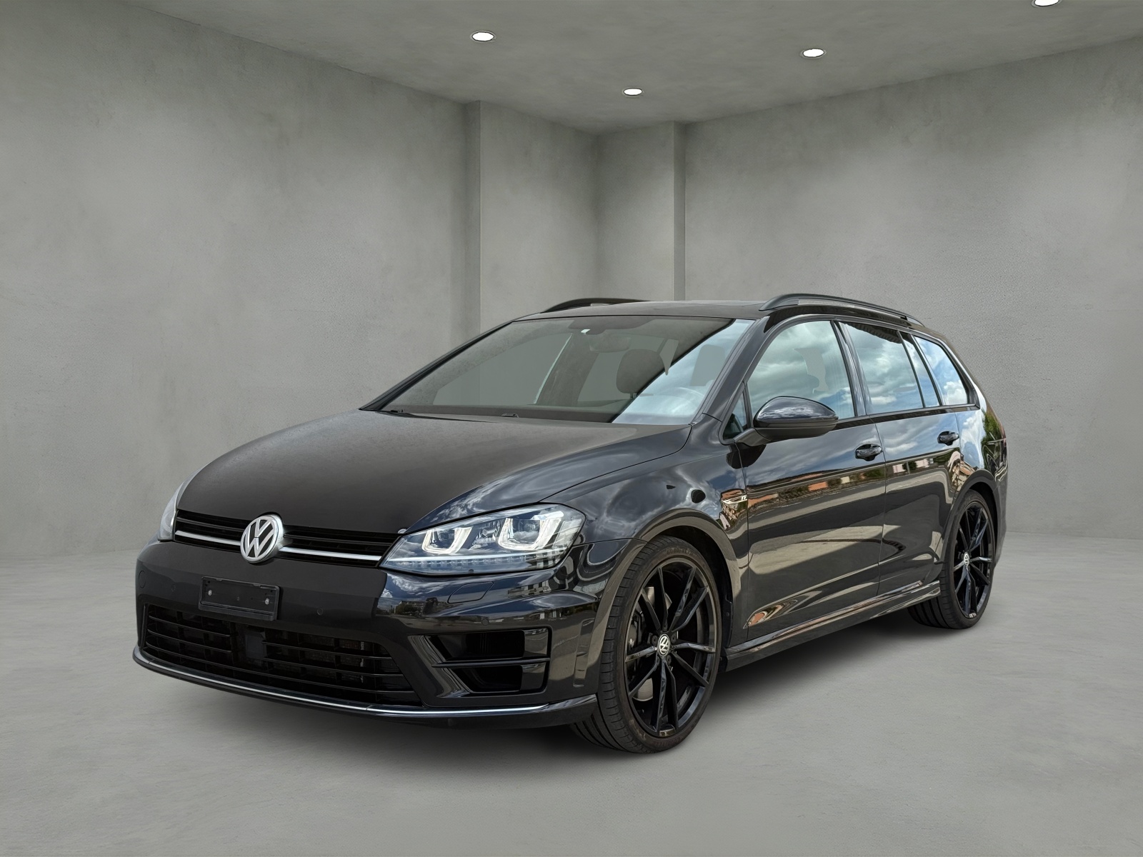 VW Golf Variant 2.0 TSI R 4 Motion DSG