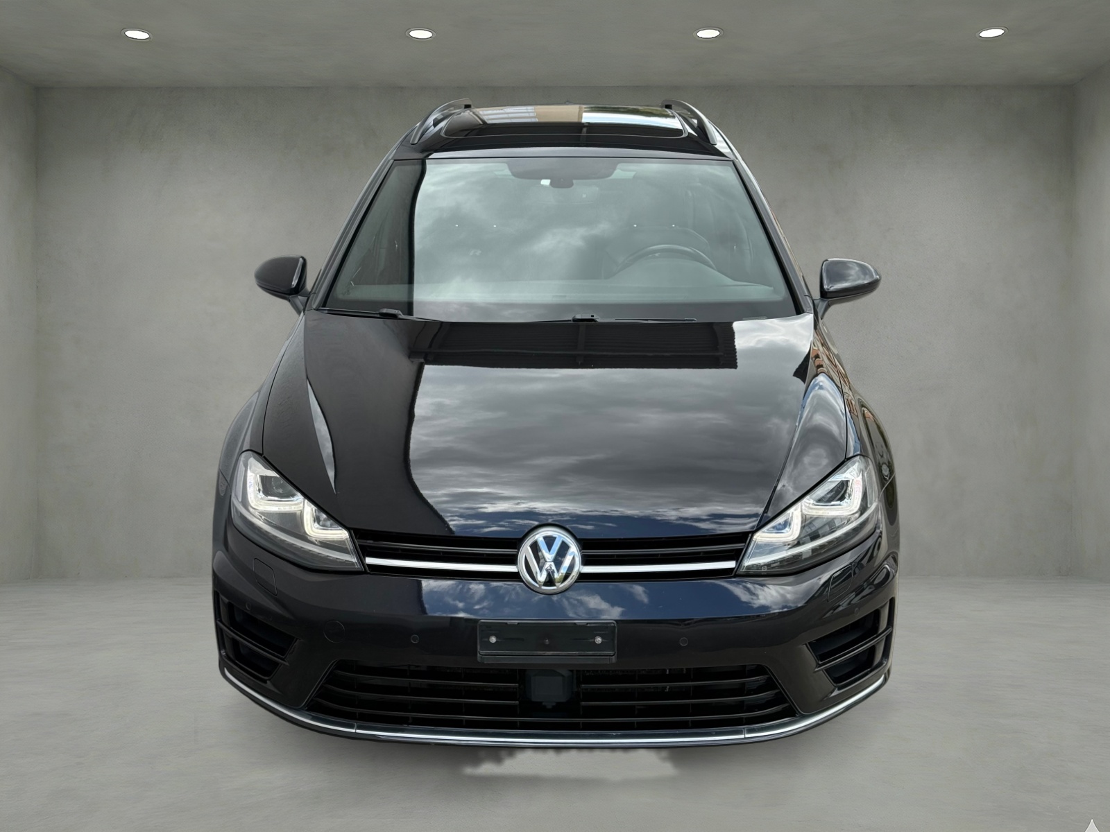 VW Golf Variant 2.0 TSI R 4 Motion DSG-showroom-element-3