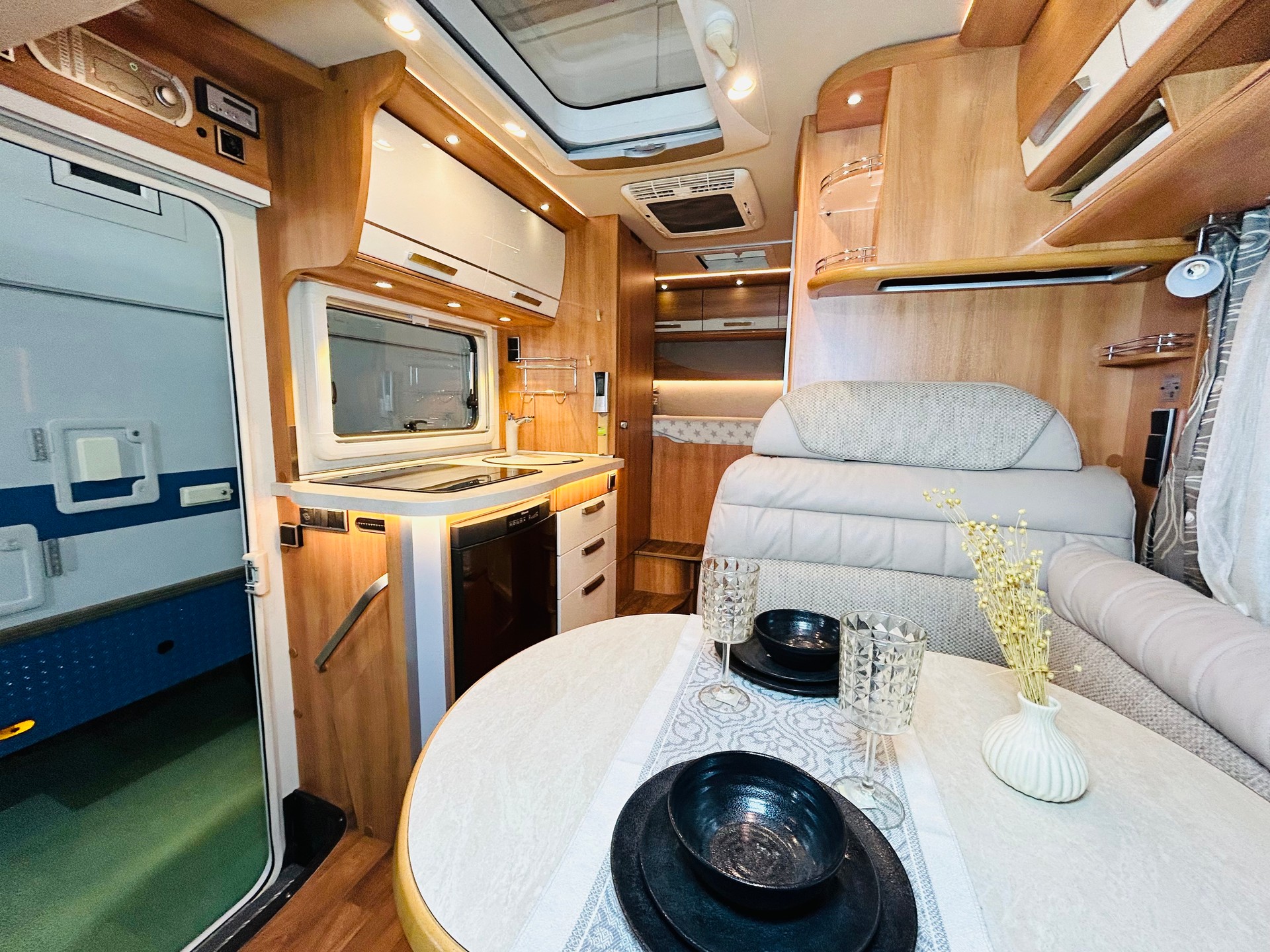 HYMER B 504-image-7