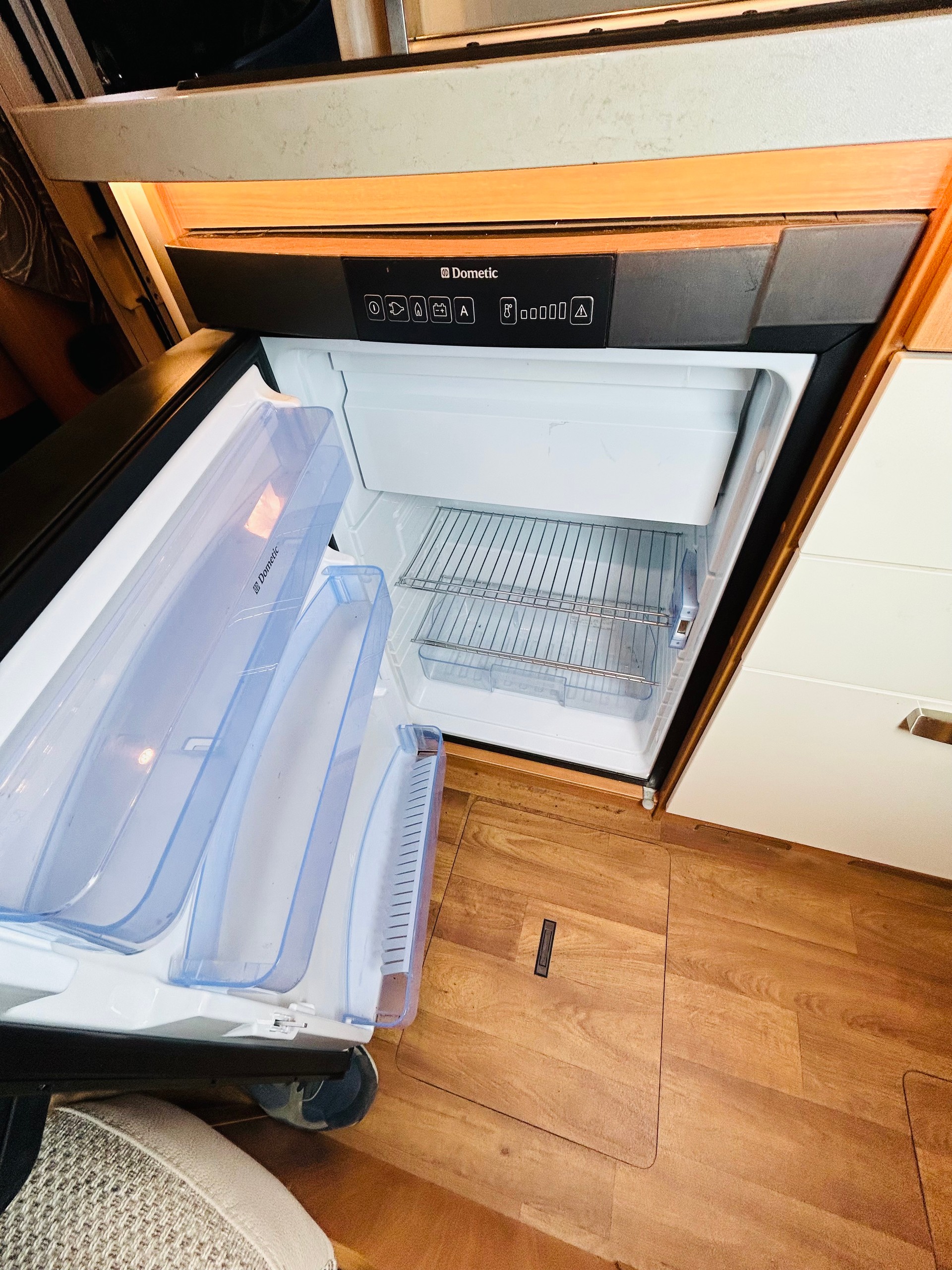 HYMER B 504-image-9
