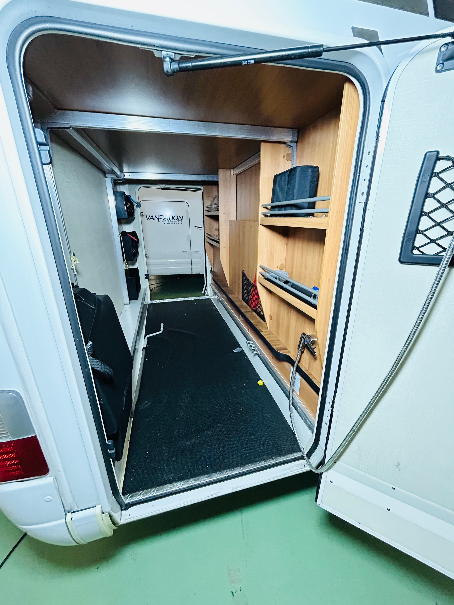 HYMER B 504-image-21
