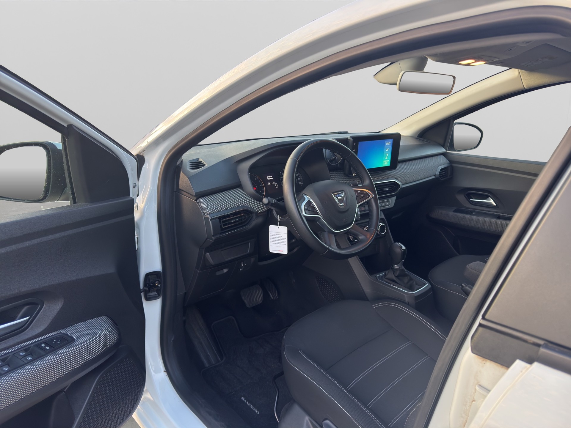DACIA Sandero TCe 90 Comfort CVT-image-8