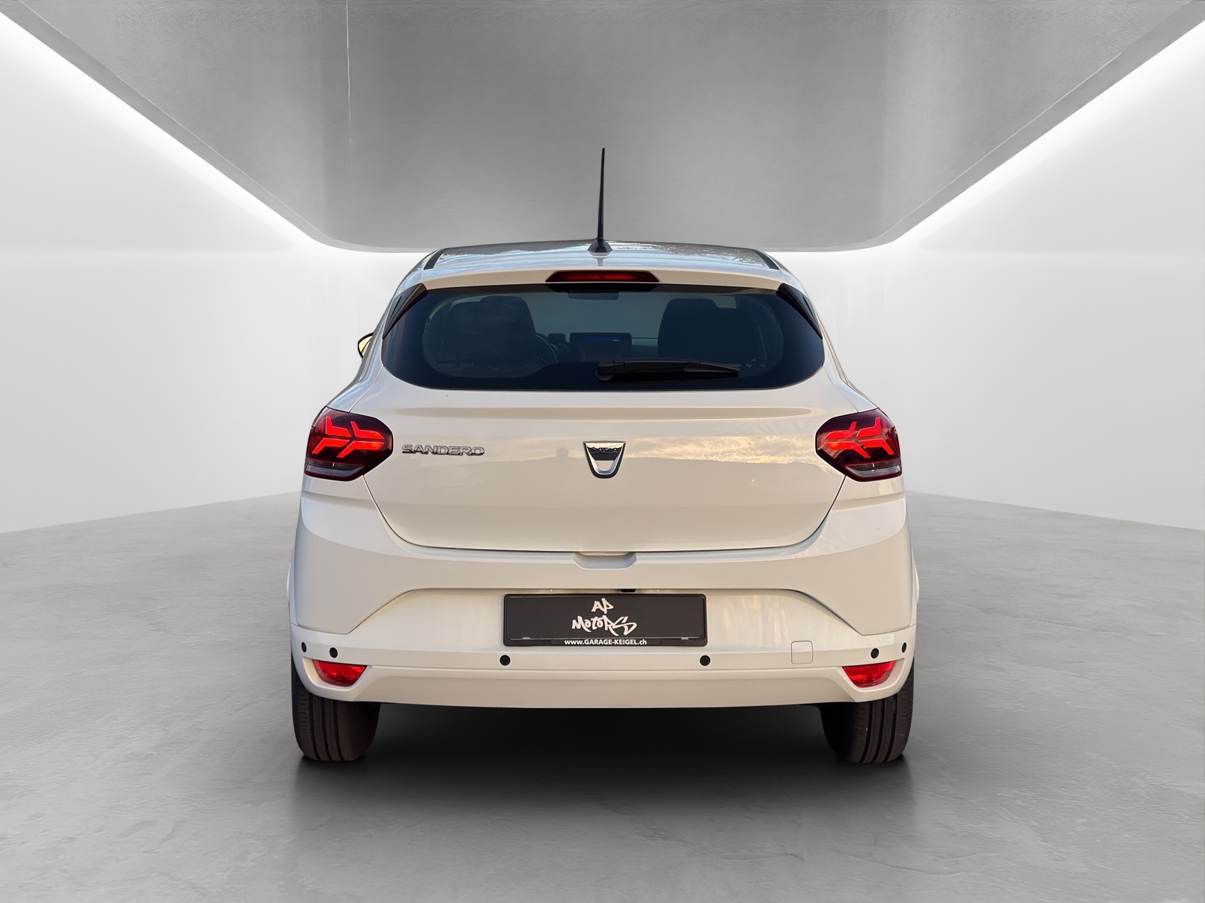 DACIA Sandero TCe 90 Comfort CVT-image-5