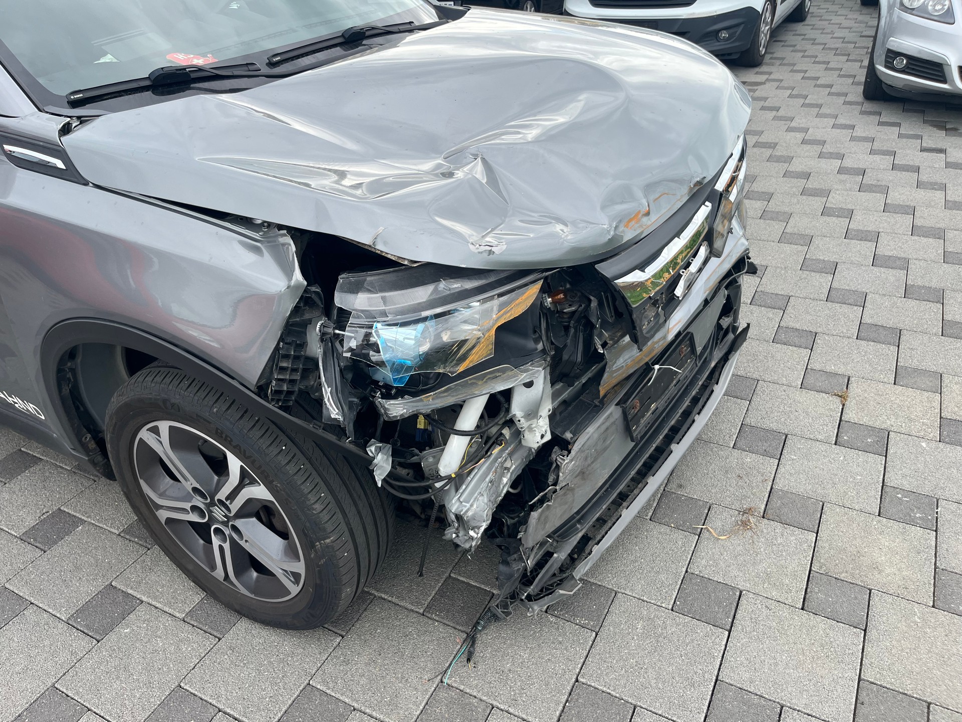 SUZUKI Vitara 1.6 TD Tradizio Top TCSS-image-5