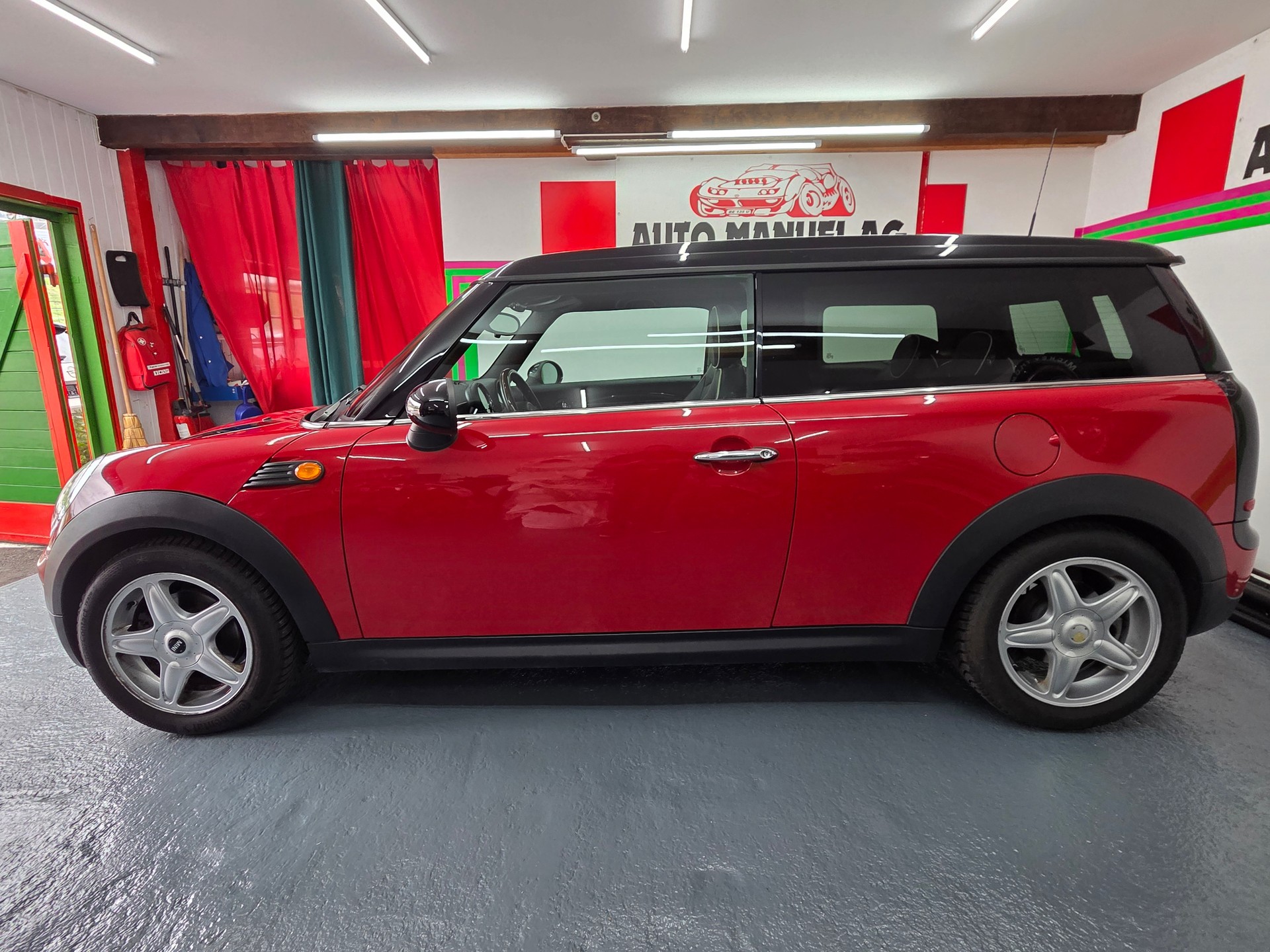 MINI Clubman Cooper-image-3