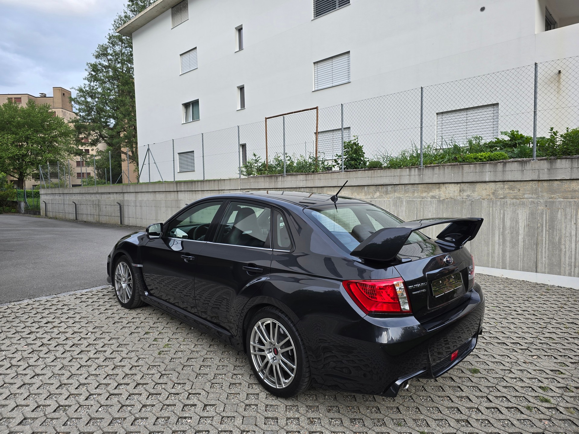 SUBARU IMPREZA WRX STI-showroom-element-3
