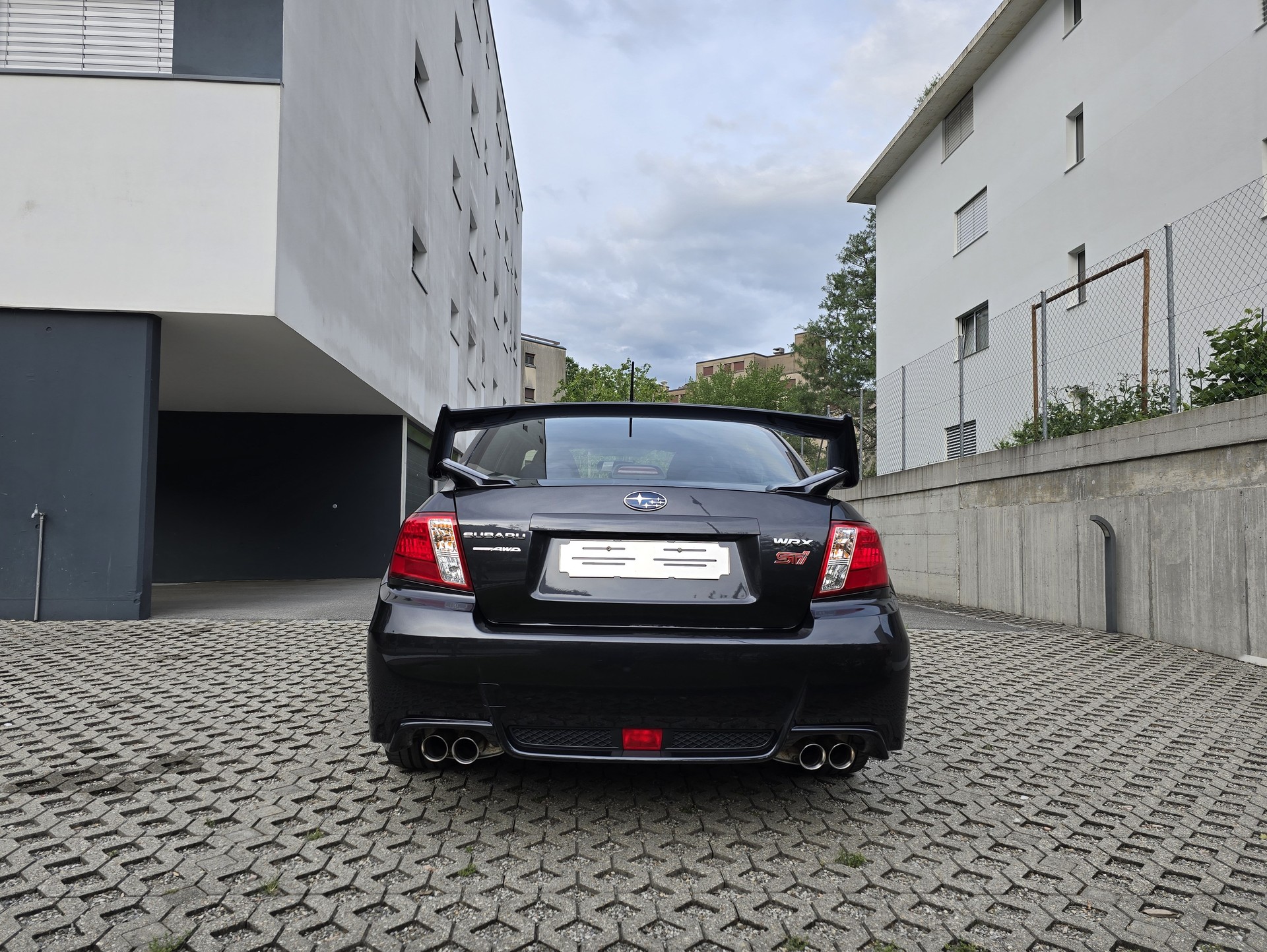 SUBARU IMPREZA WRX STI-showroom-element-2