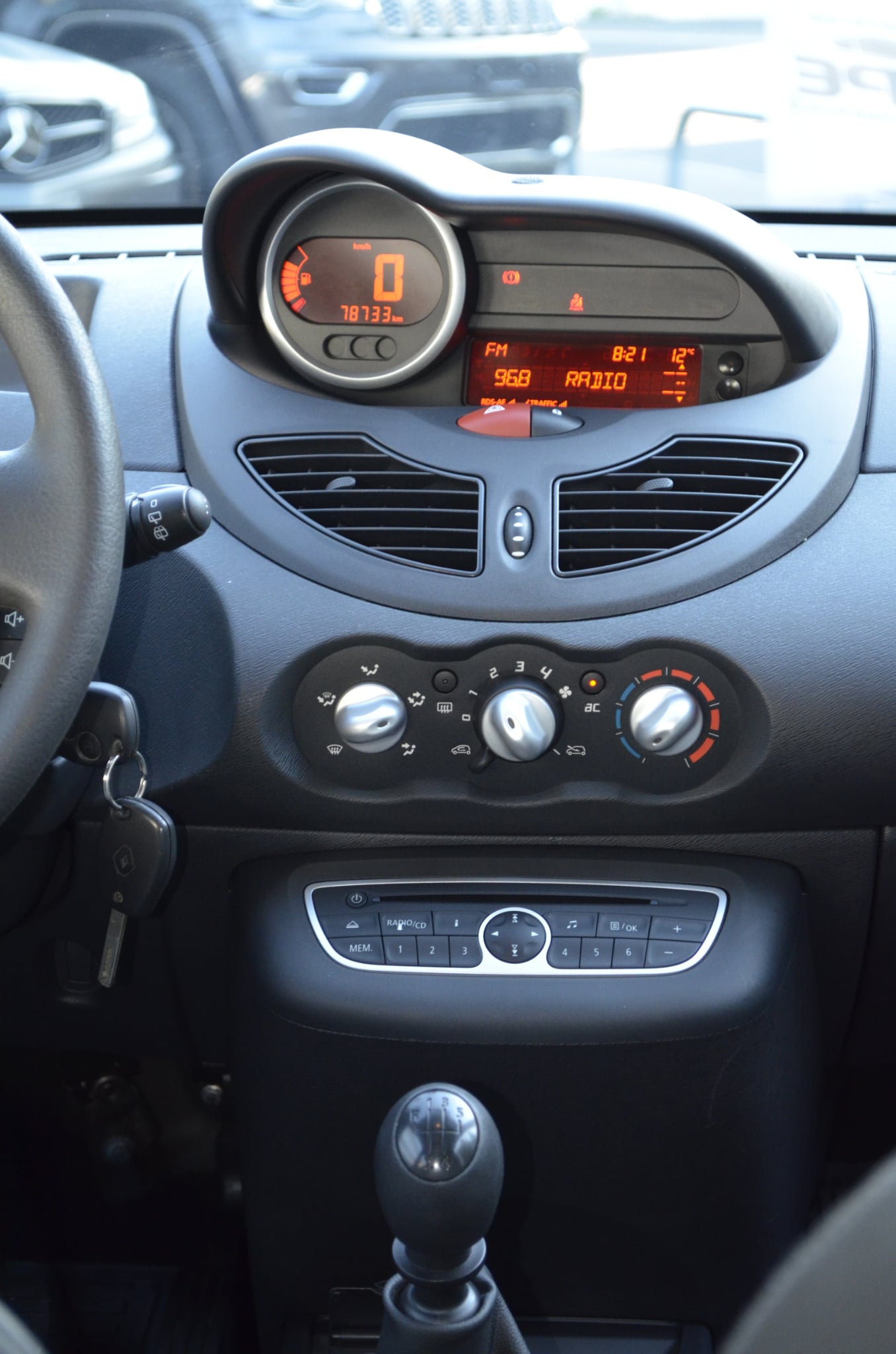 RENAULT Twingo 1.2 16V Expression-image-6