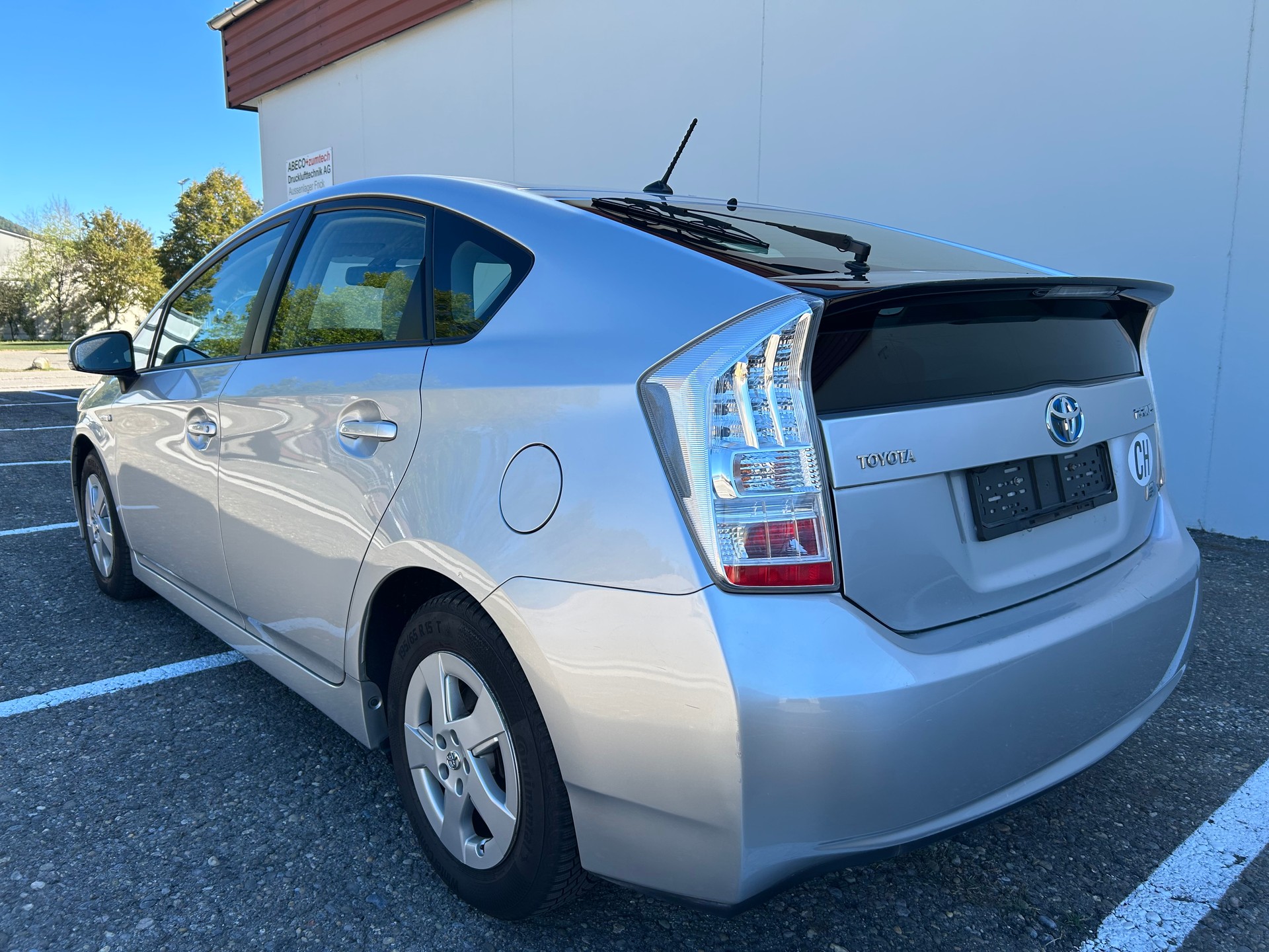 TOYOTA Prius 1.8 16V HSD Sol Premium-image-4