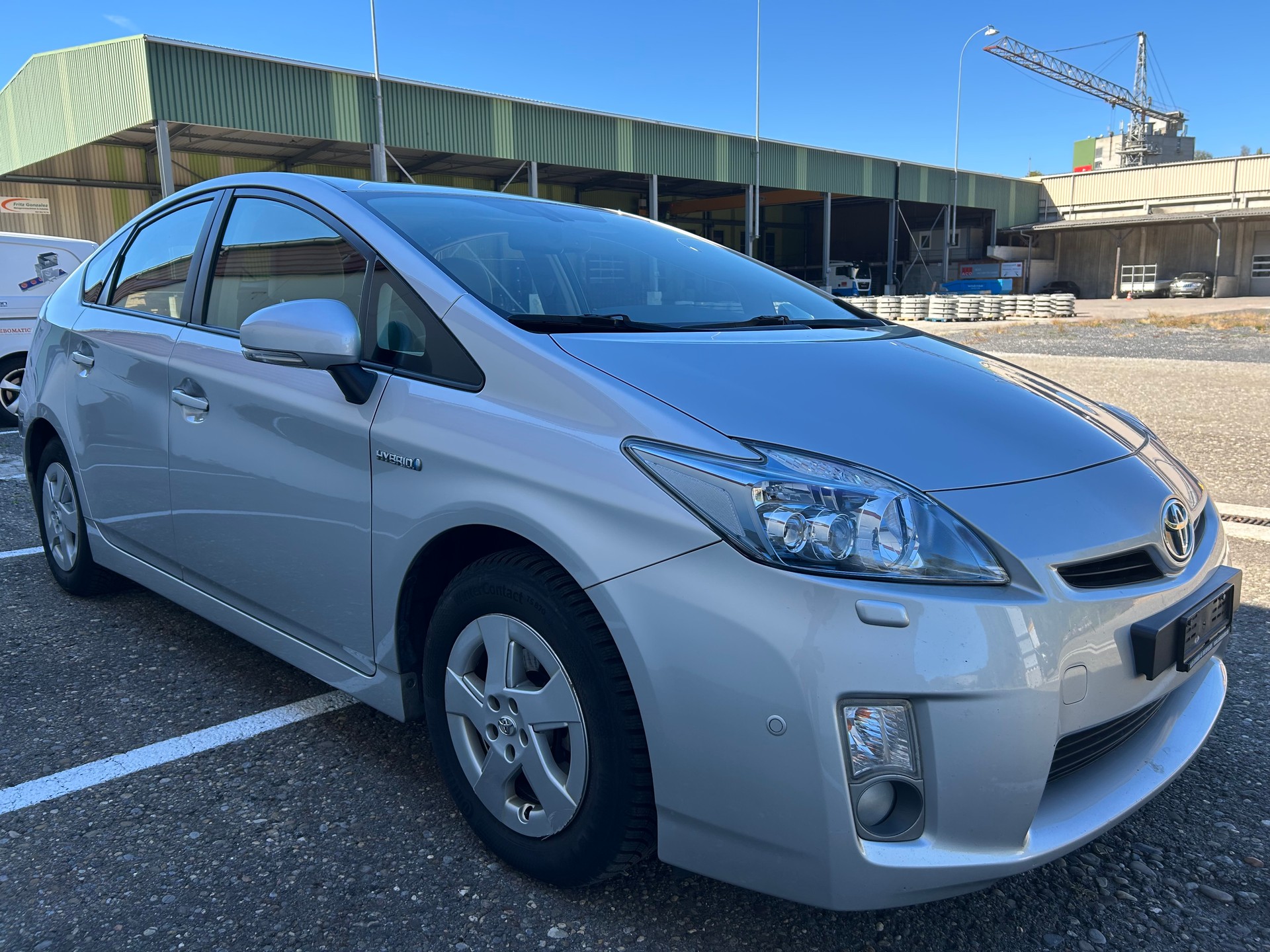TOYOTA Prius 1.8 16V HSD Sol Premium-showroom-element-2