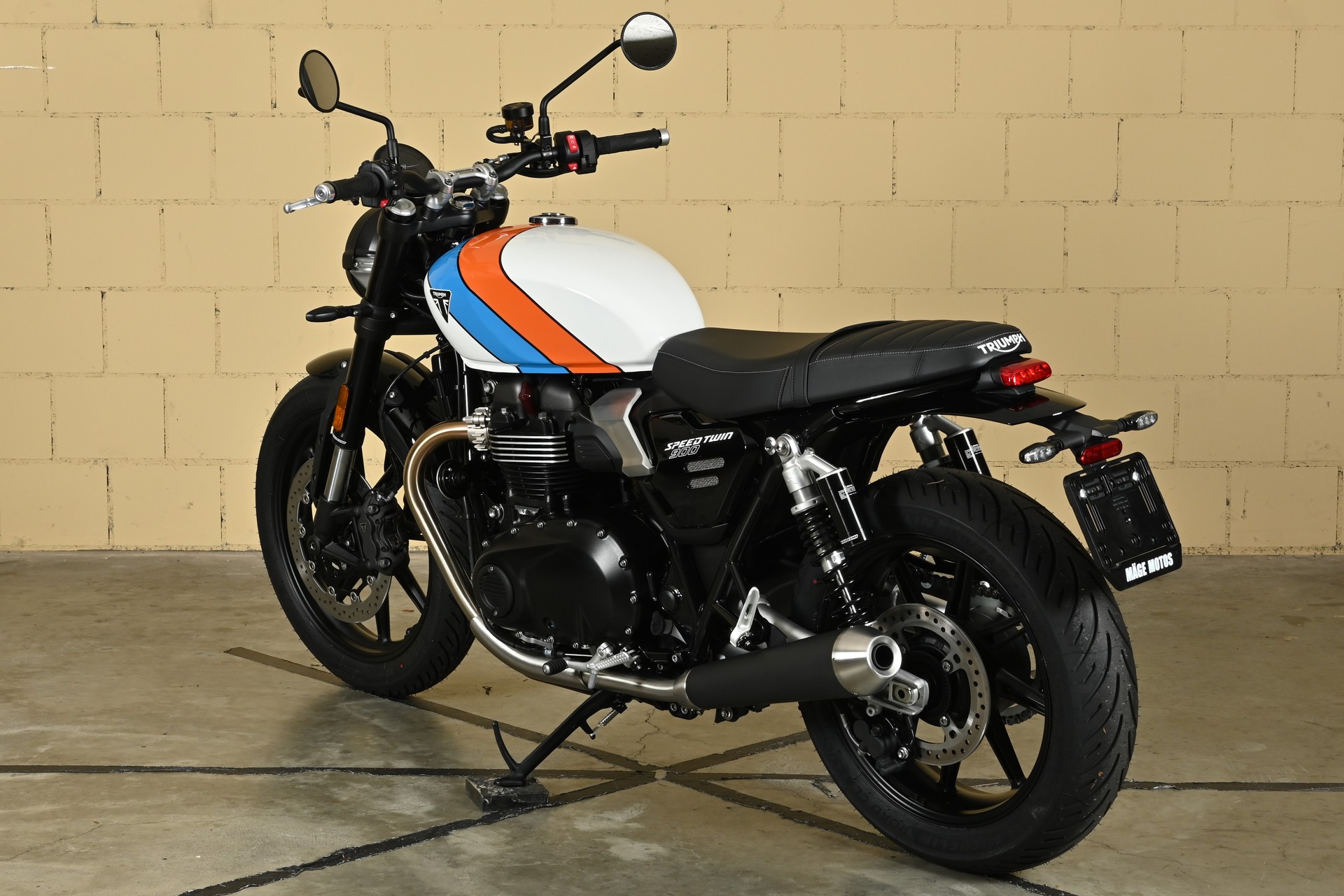 TRIUMPH Speed Twin 900-image-4
