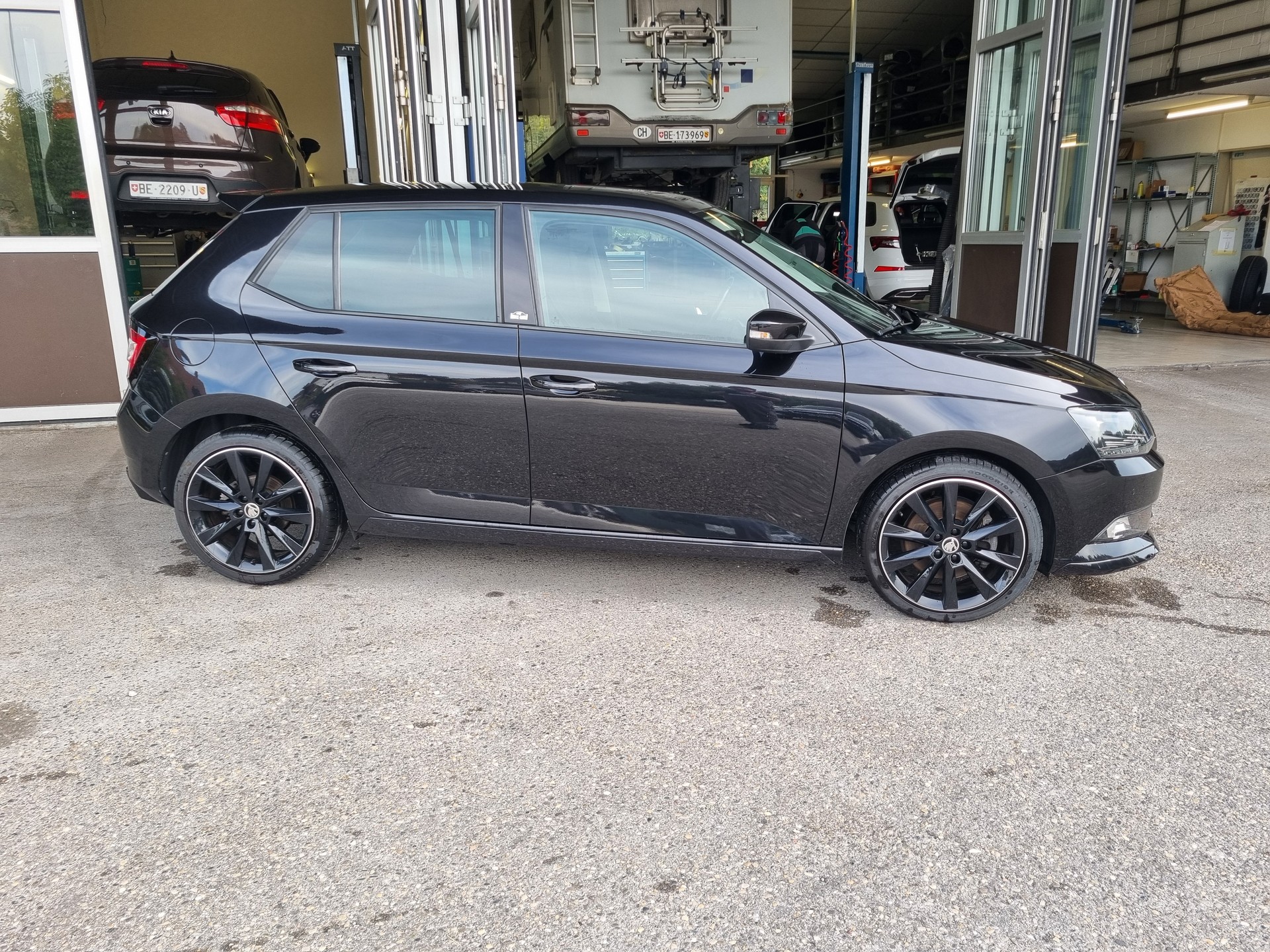 SKODA Fabia 1.0 TSI Monte Carlo DSG-showroom-element-2