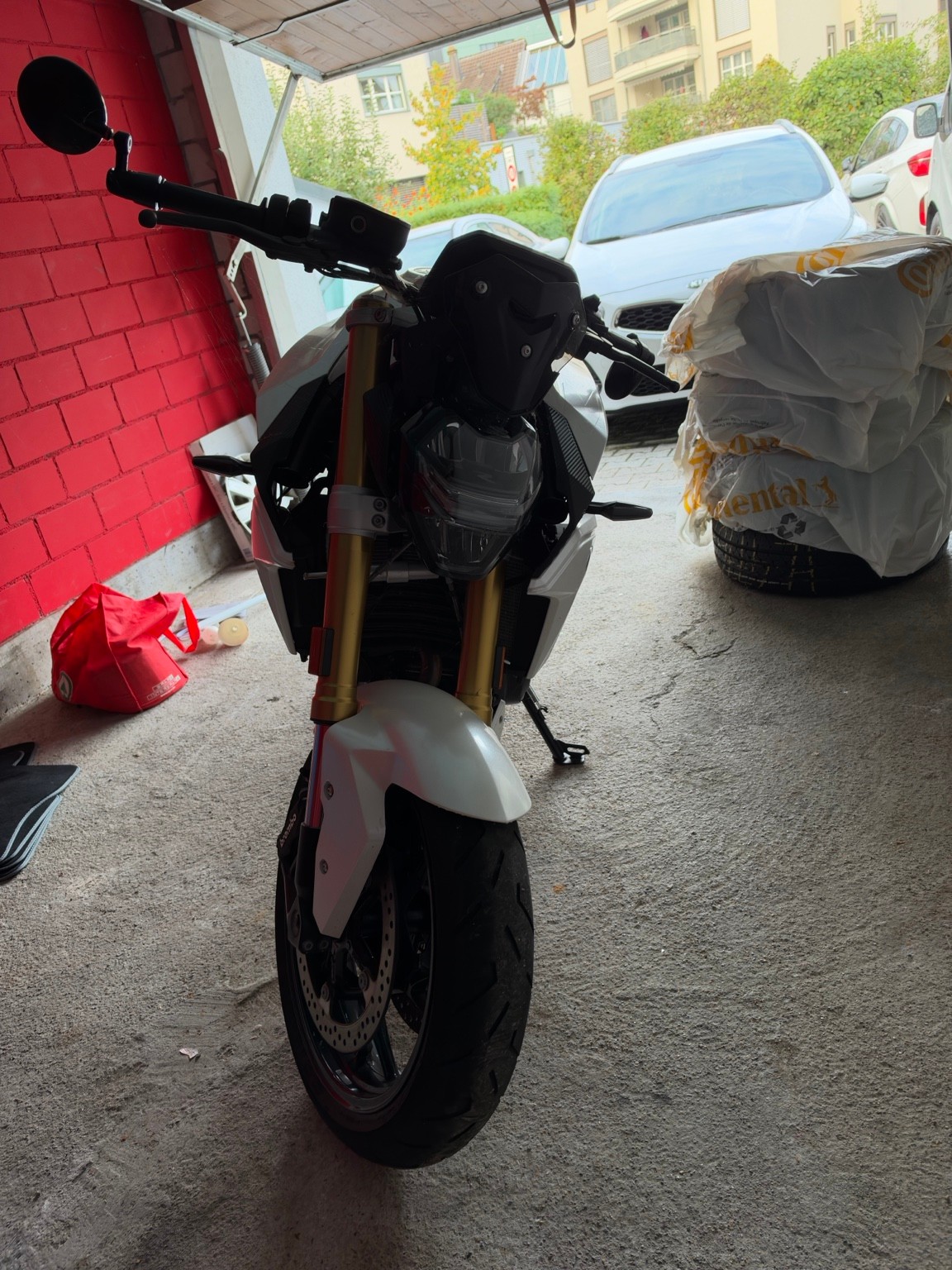 BMW F 900 R ABS-image-5