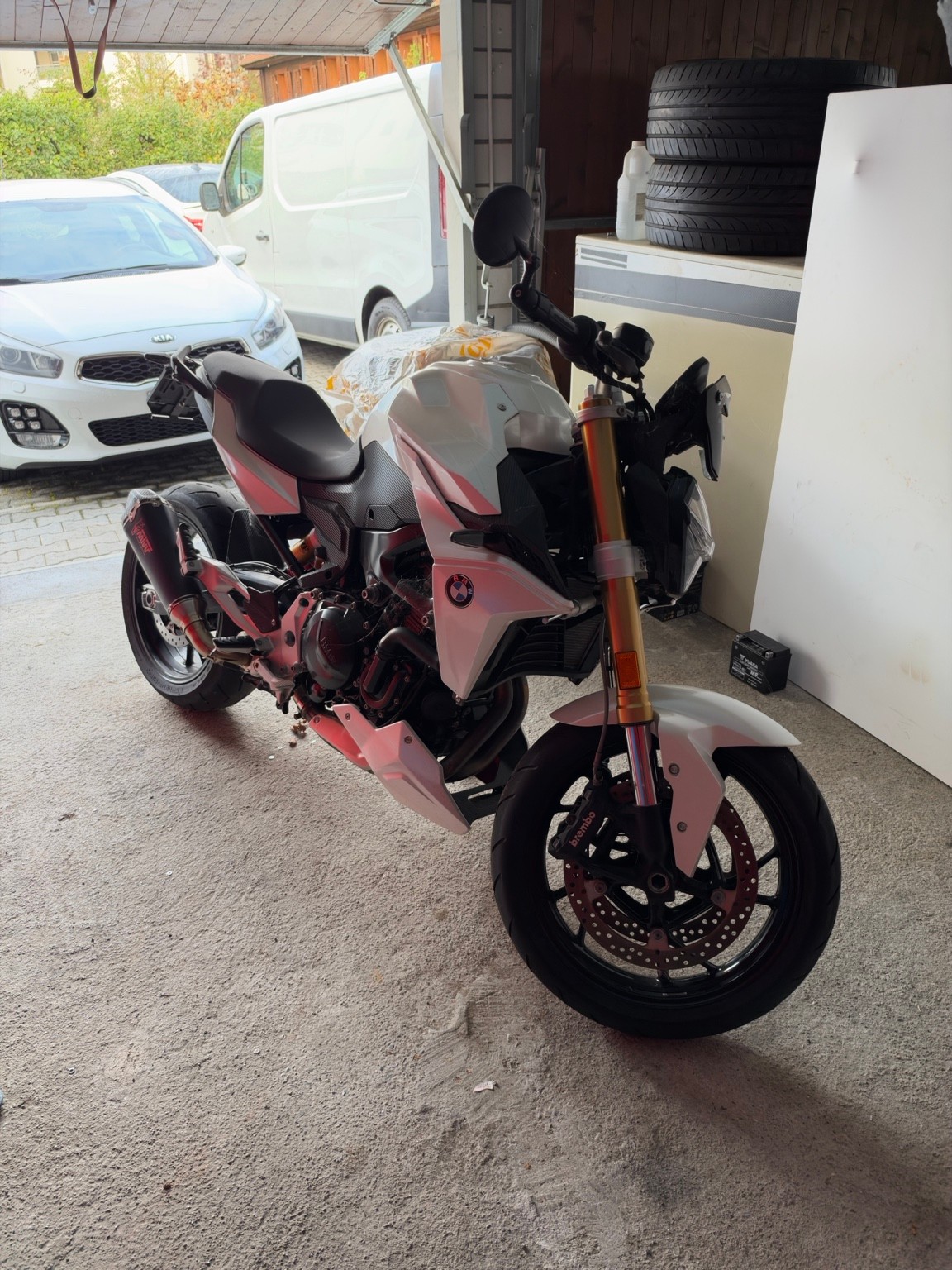 BMW F 900 R ABS-image-1