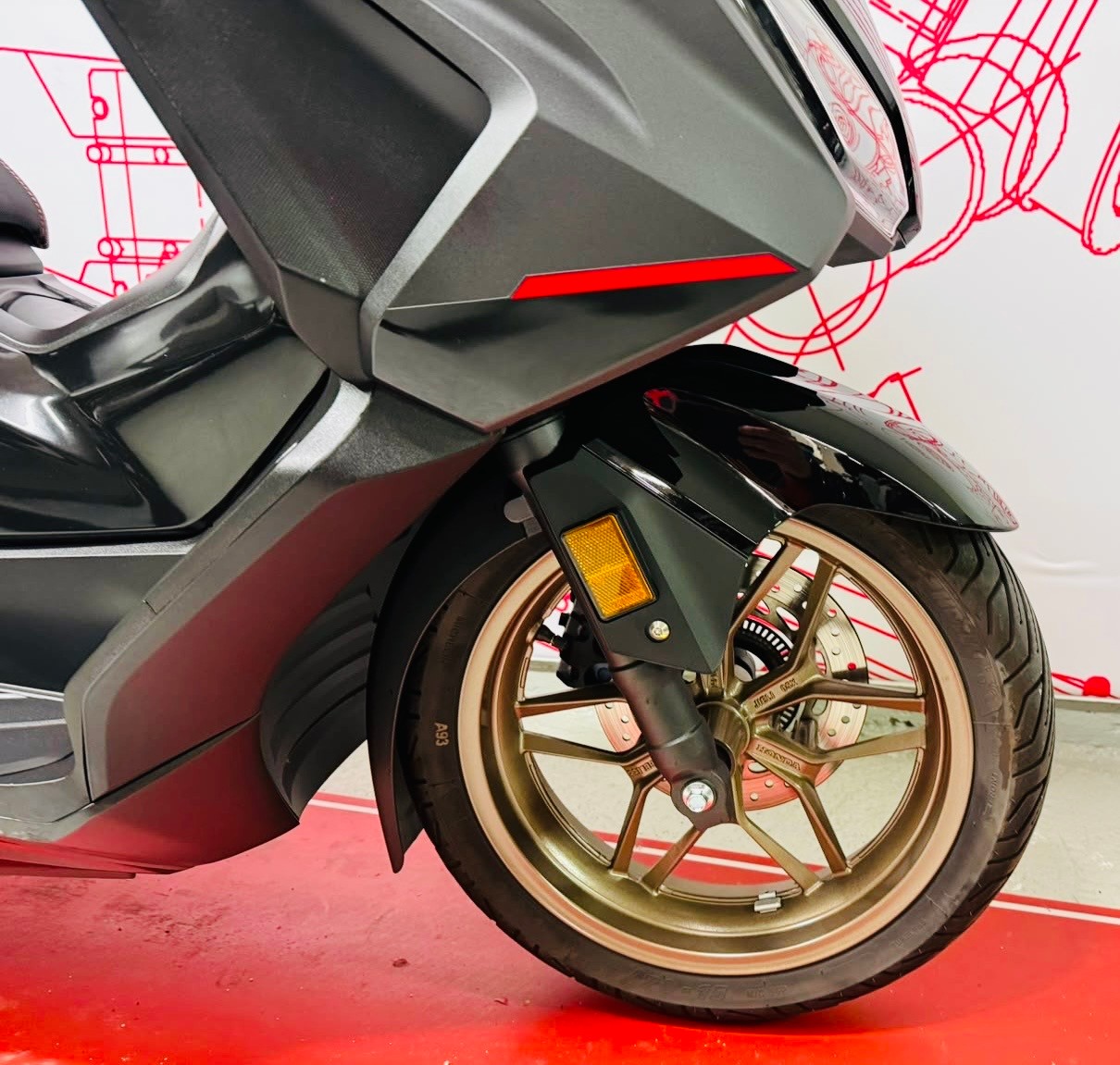HONDA Nss 125 Forza Special Edition-image-4