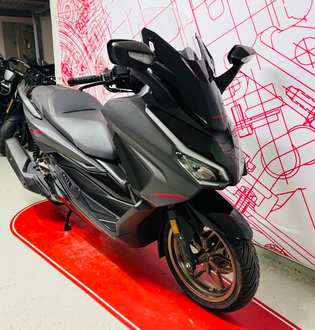 HONDA Nss 125 Forza Special Edition-showroom-element-1