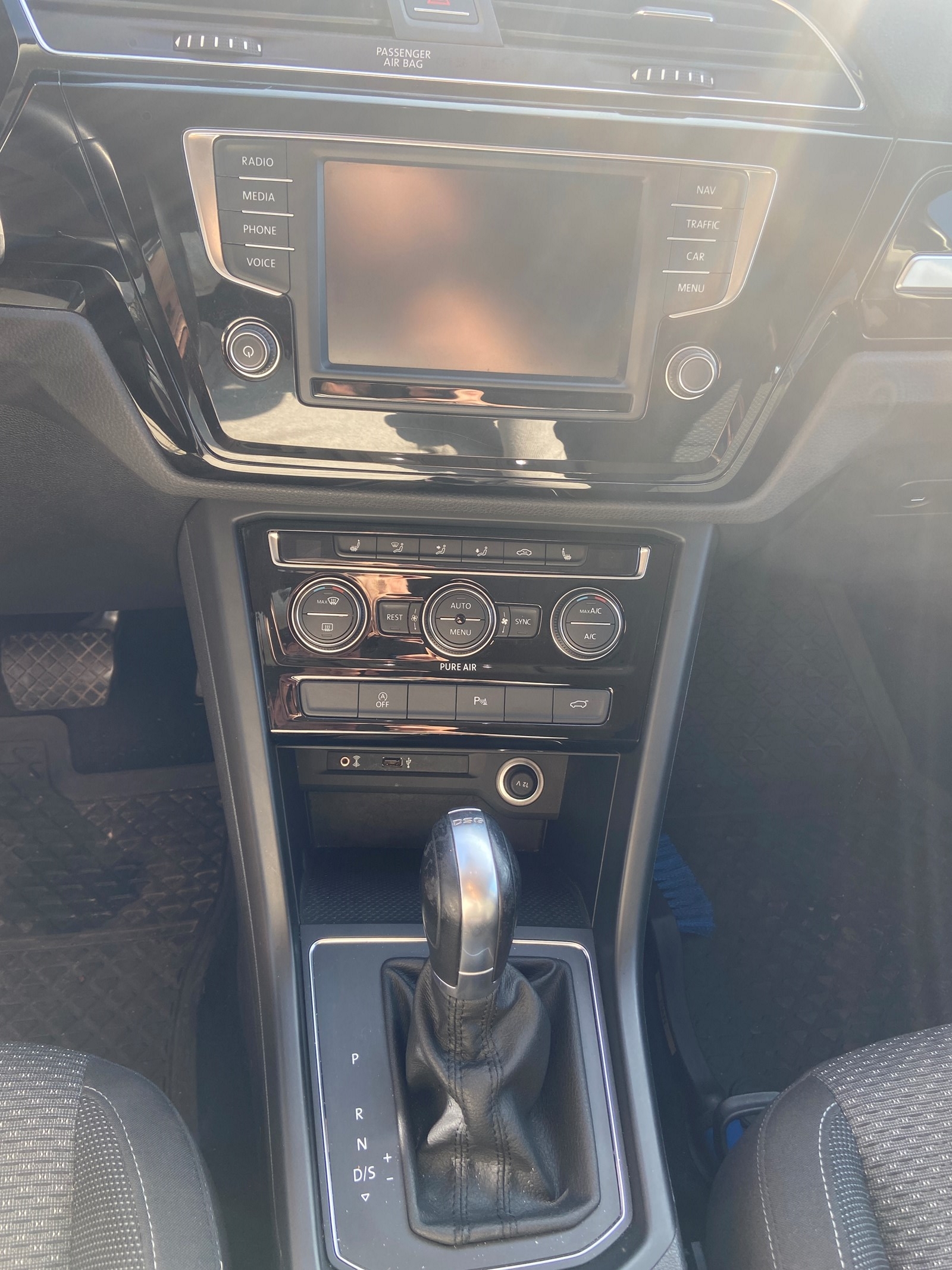 VW TOURAN 1.4 TSI BlueMotion Technology Comfortline DSG-image-12