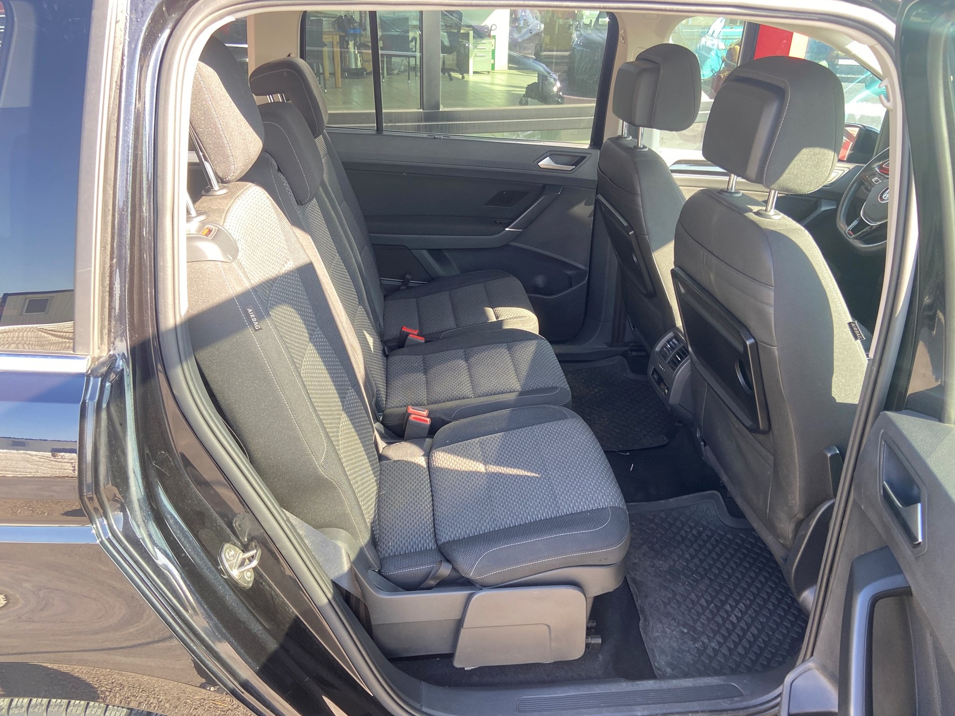 VW TOURAN 1.4 TSI BlueMotion Technology Comfortline DSG-image-8