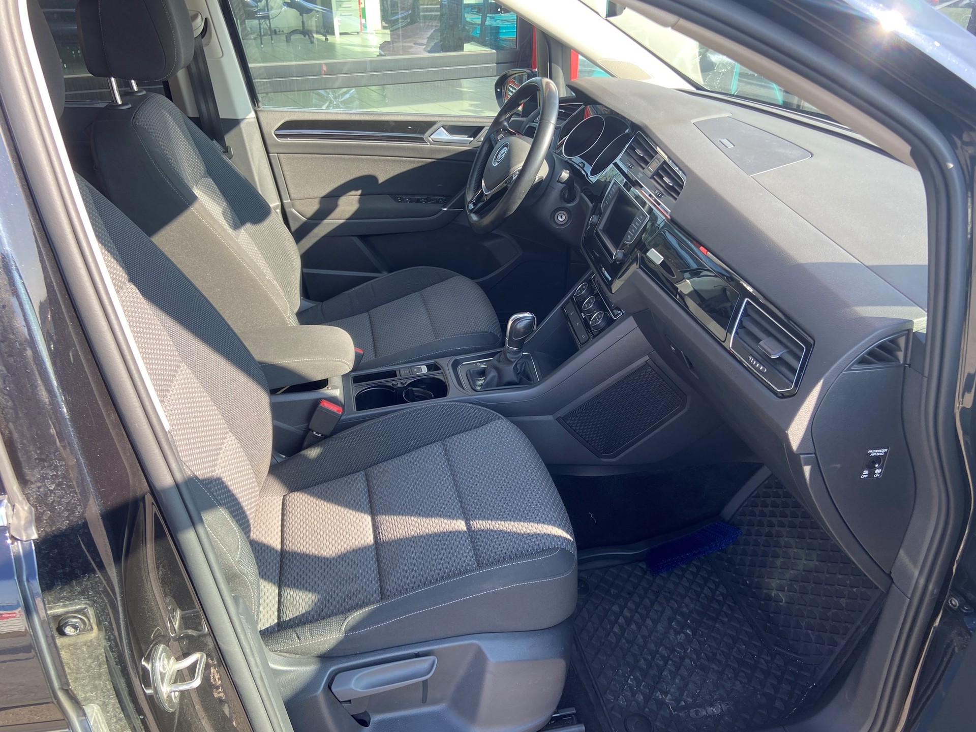 VW TOURAN 1.4 TSI BlueMotion Technology Comfortline DSG-image-9
