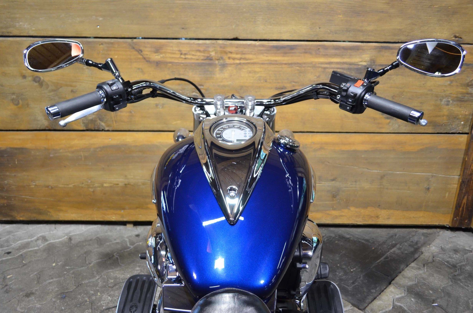 YAMAHA XVS 950 A Midnight Star-image-2