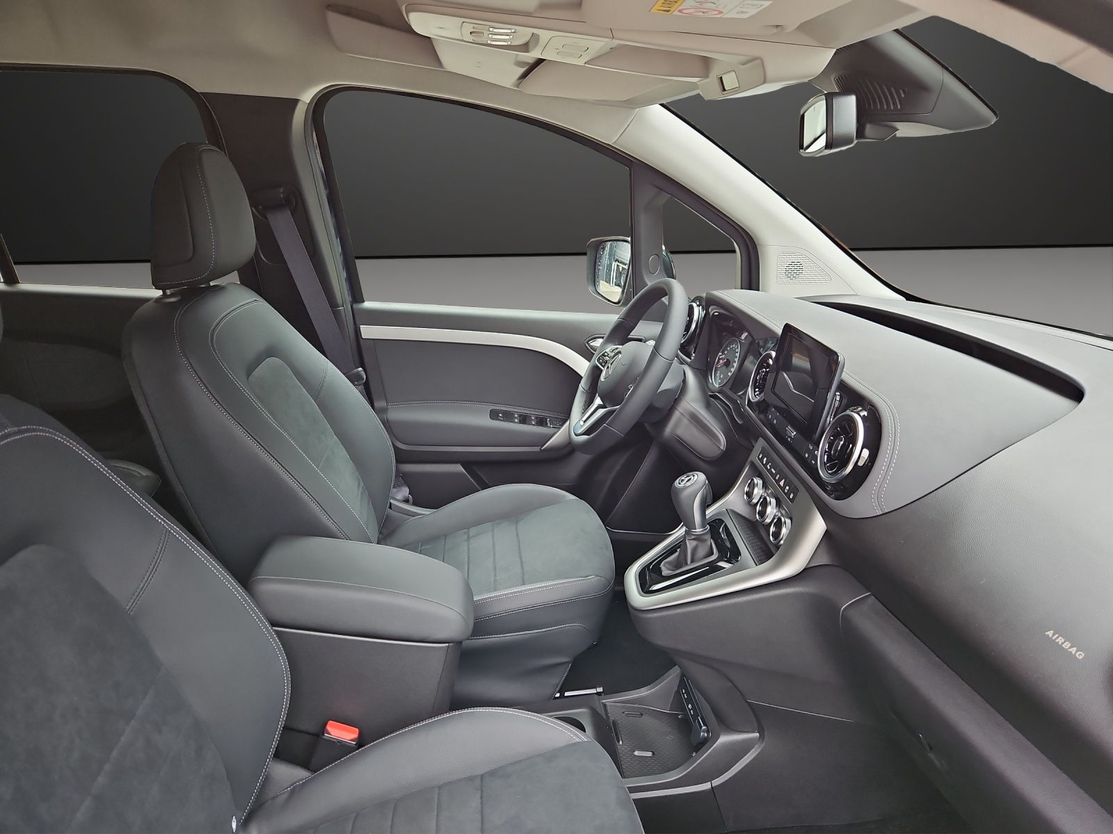 MERCEDES-BENZ EQT 45kWh Premium Plus-image-9