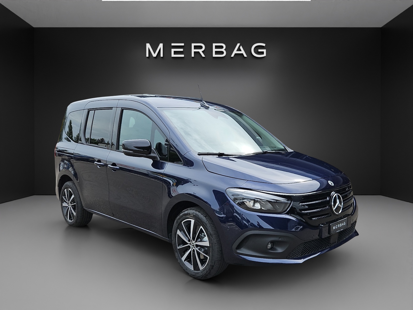 MERCEDES-BENZ EQT 45kWh Premium Plus