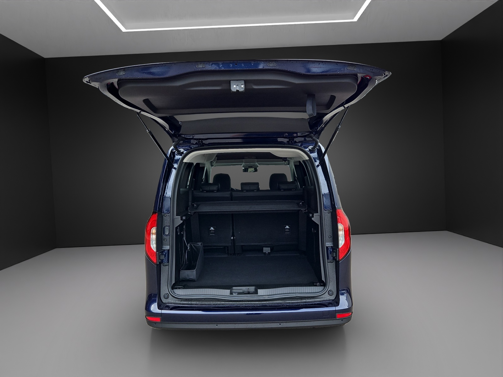 MERCEDES-BENZ EQT 45kWh Premium Plus-image-10